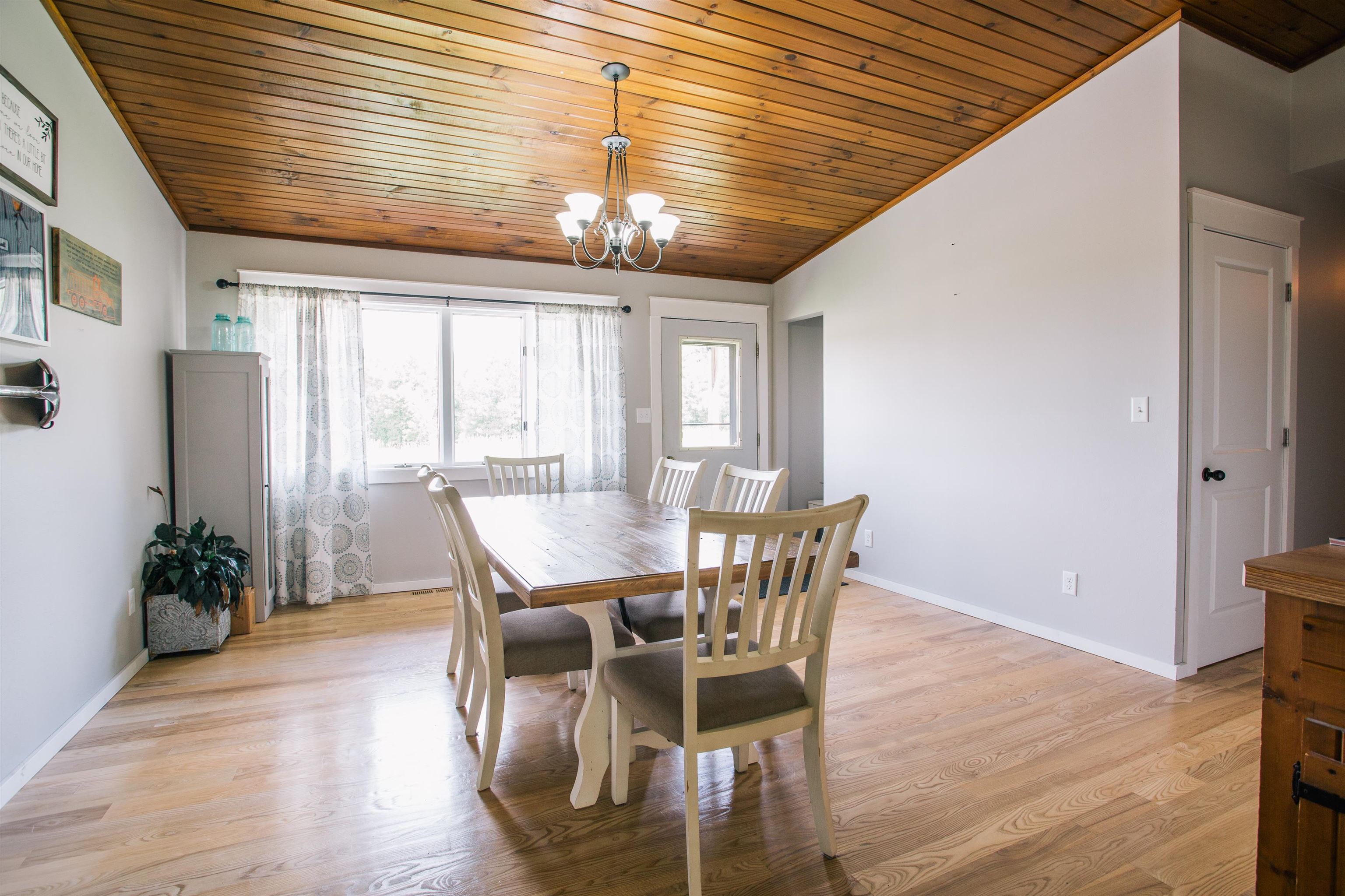 W6833 Ridge Road Property Photo 11