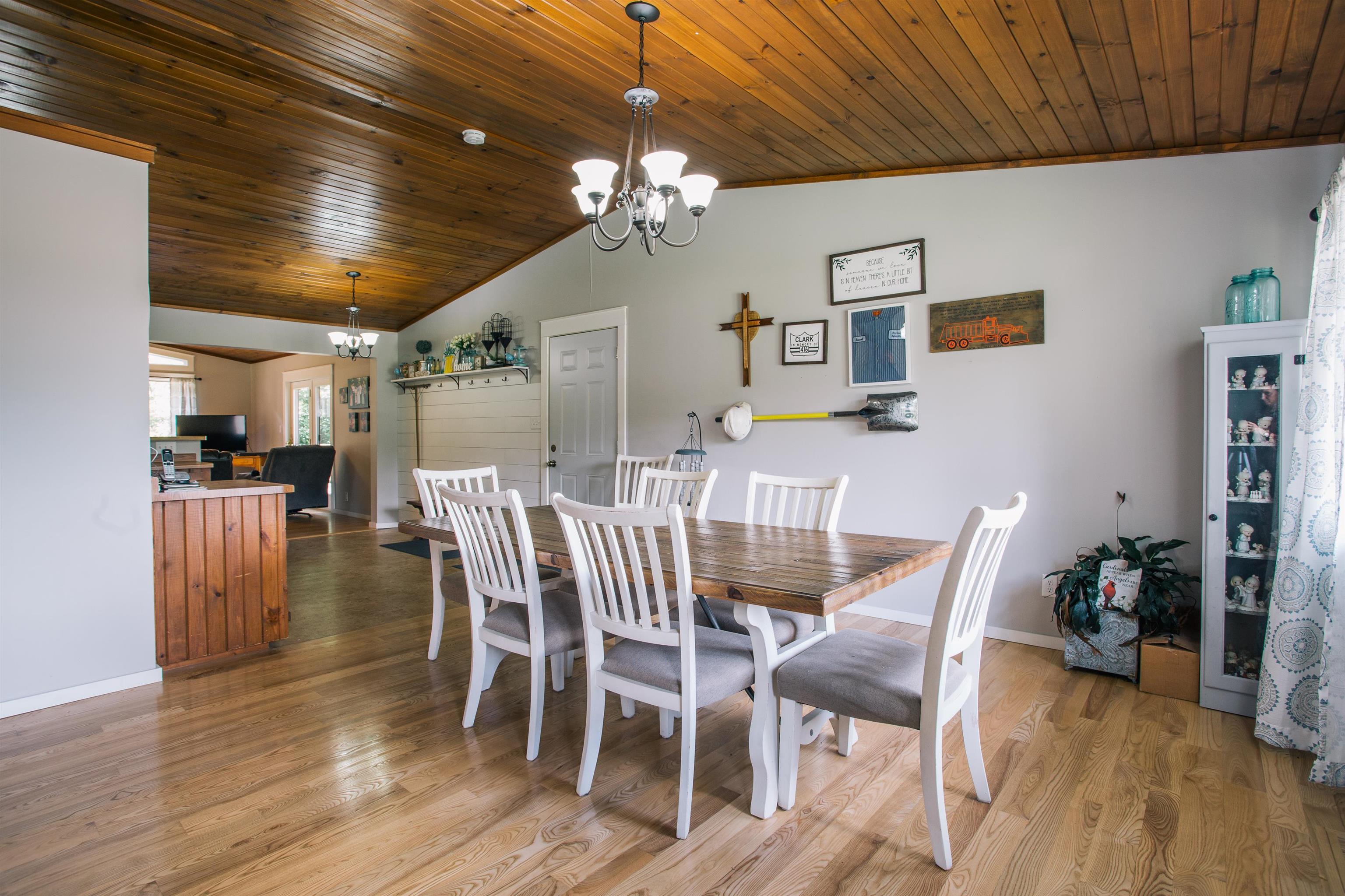 W6833 Ridge Road Property Photo 12