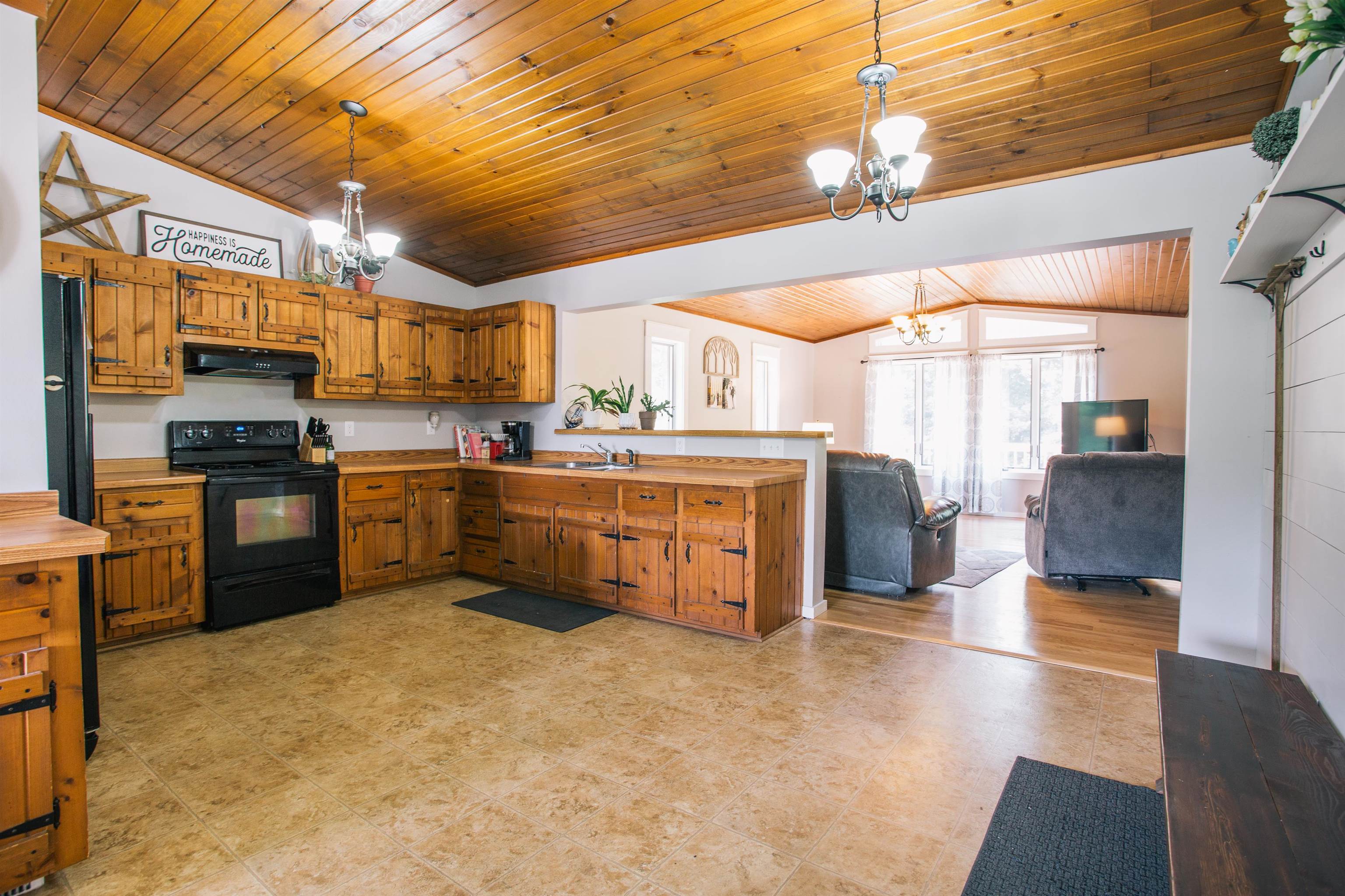 W6833 Ridge Road Property Photo 13
