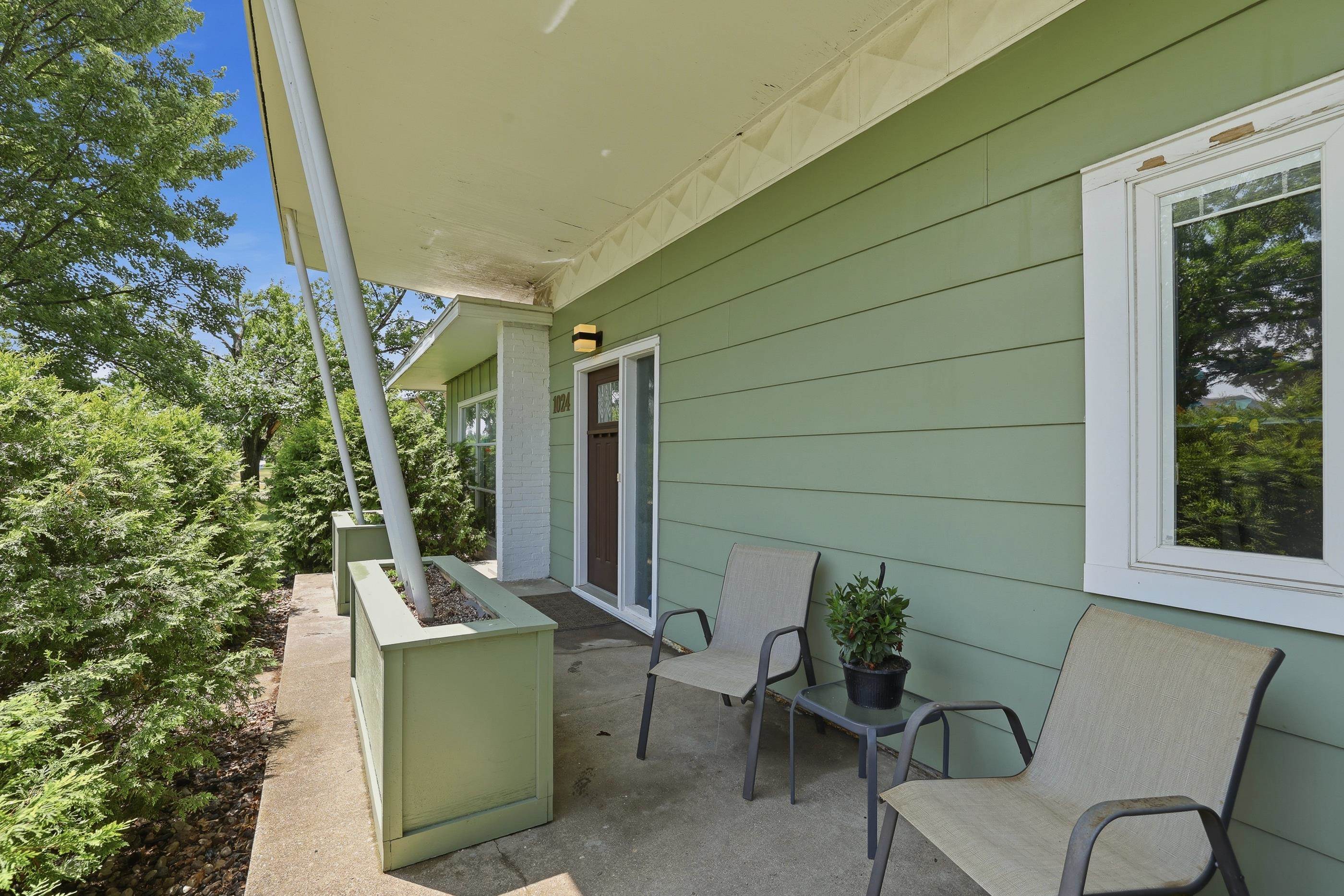 1024 Sunset Boulevard Property Photo 6
