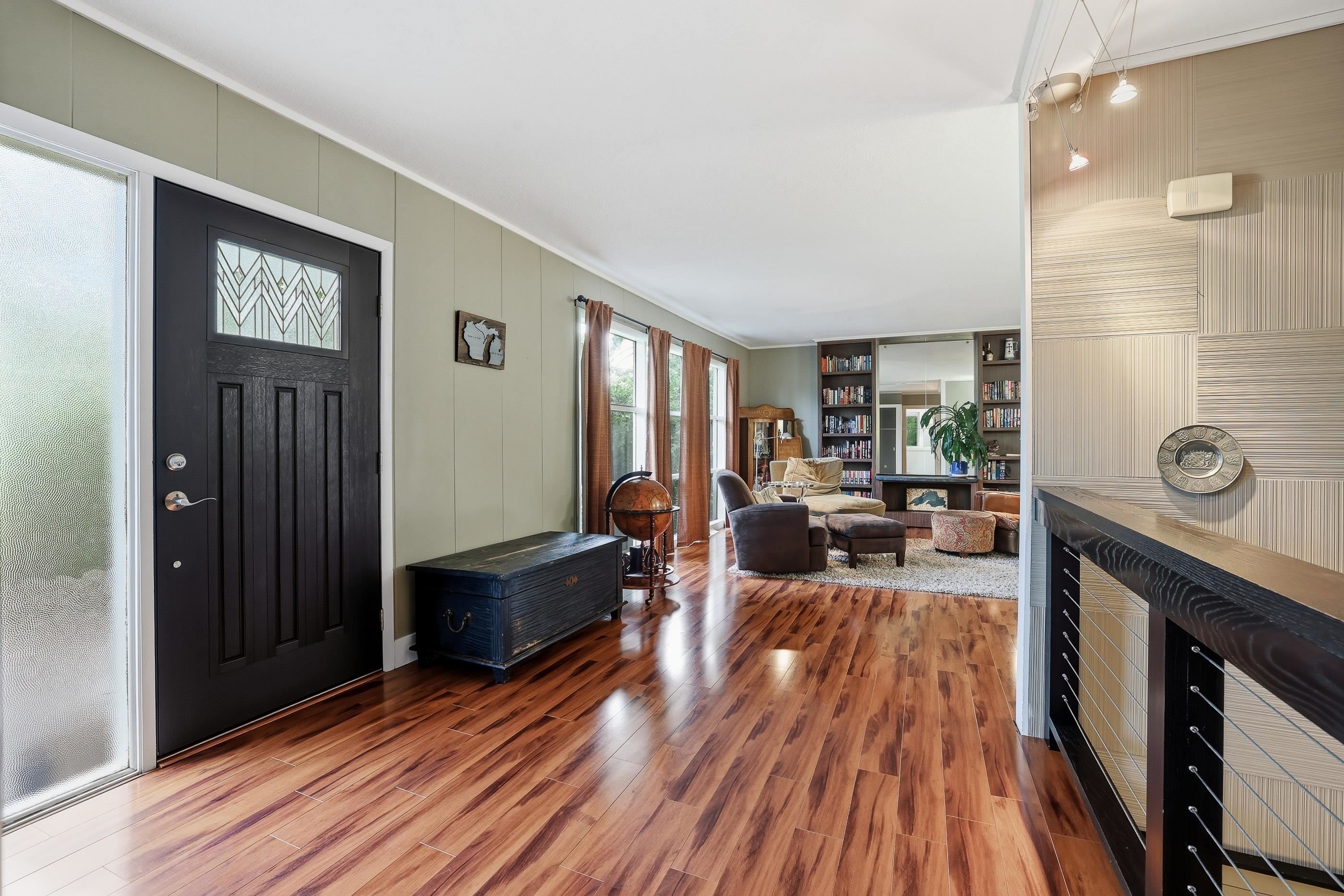1024 Sunset Boulevard Property Photo 8
