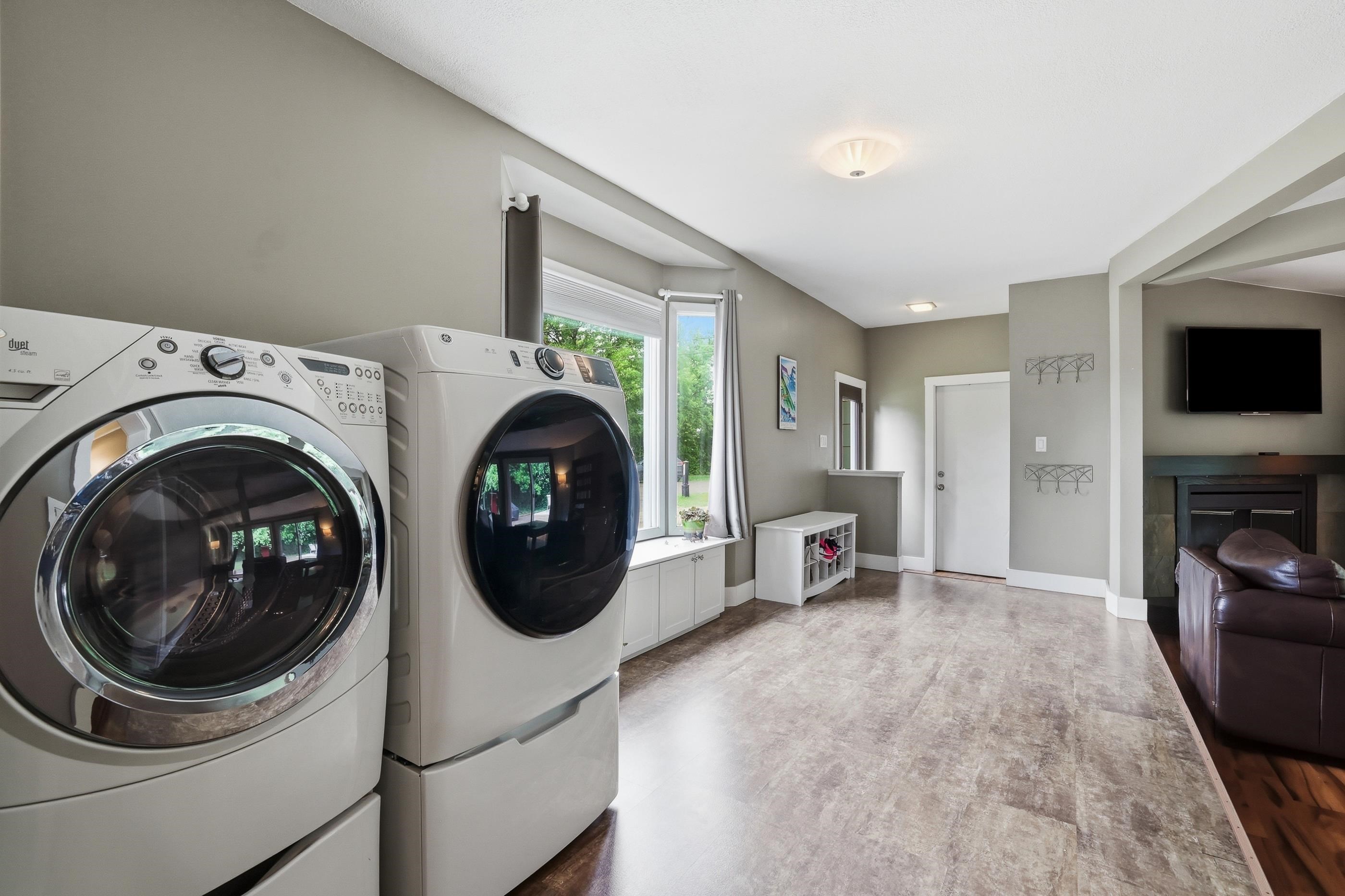 1024 Sunset Boulevard Property Photo 33