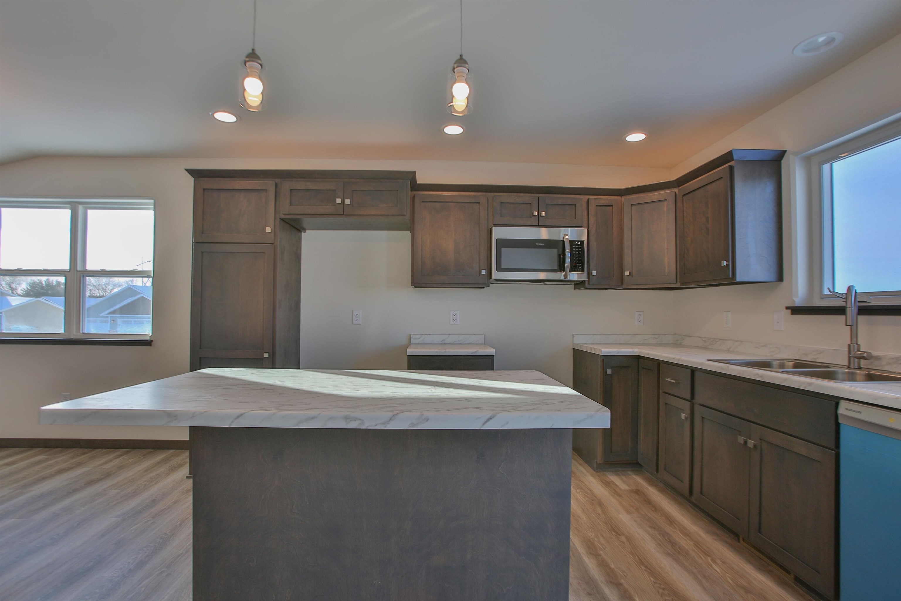 5596 Forest Creek Road Property Photo 8