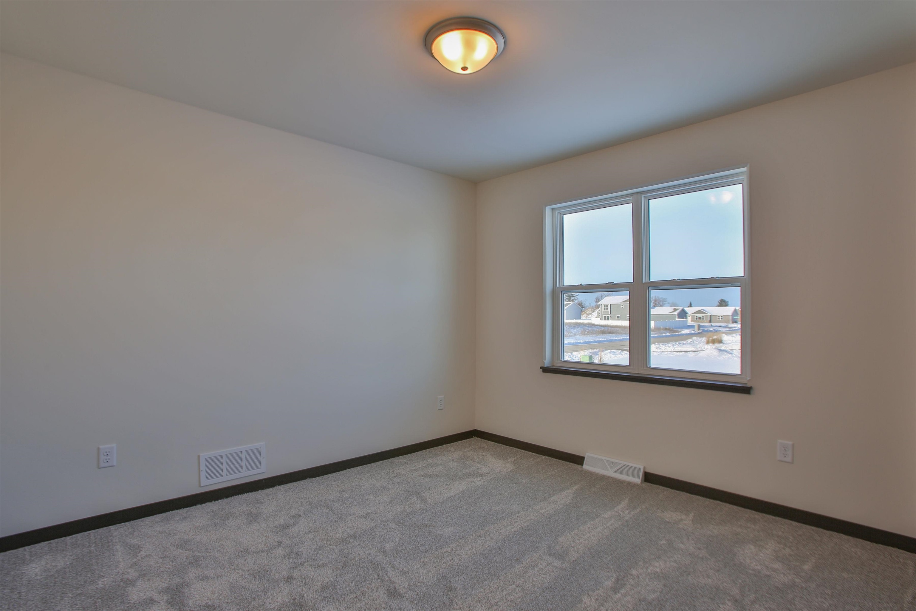 5596 Forest Creek Road Property Photo 13