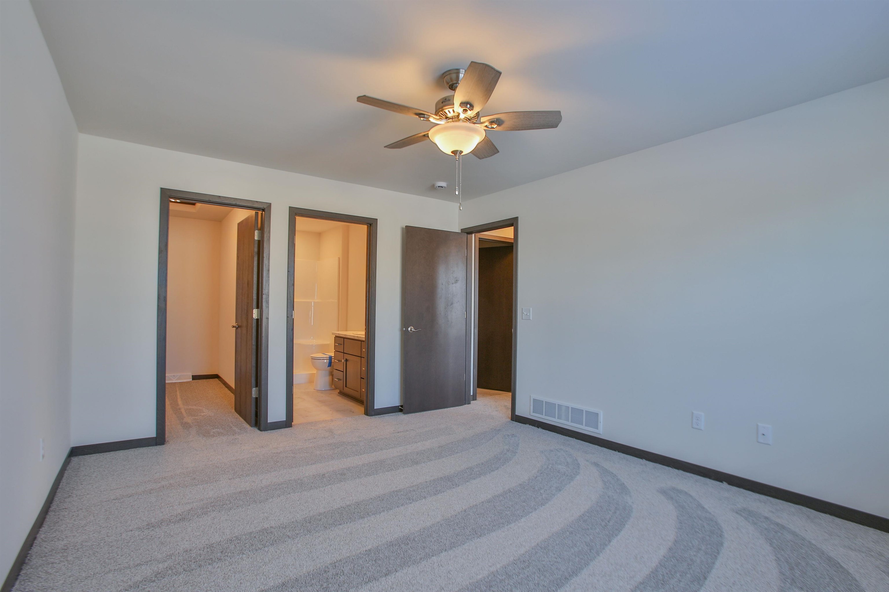 5596 Forest Creek Road Property Photo 15