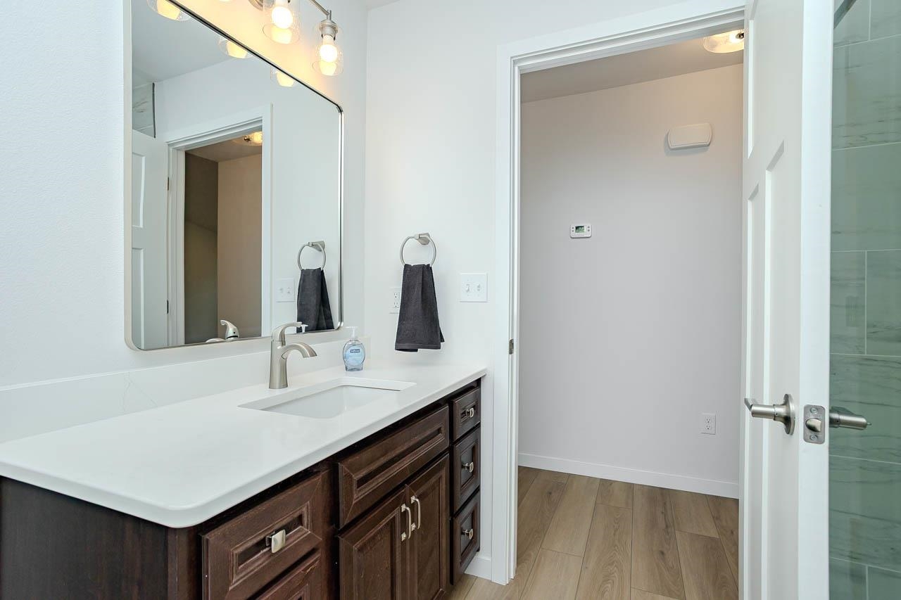 1400 Park Drive Property Photo 15