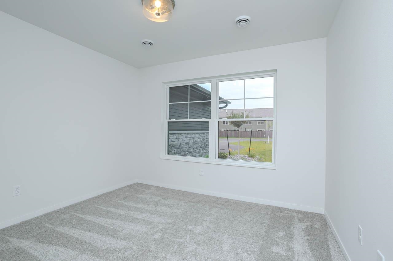 1400 Park Drive Property Photo 17