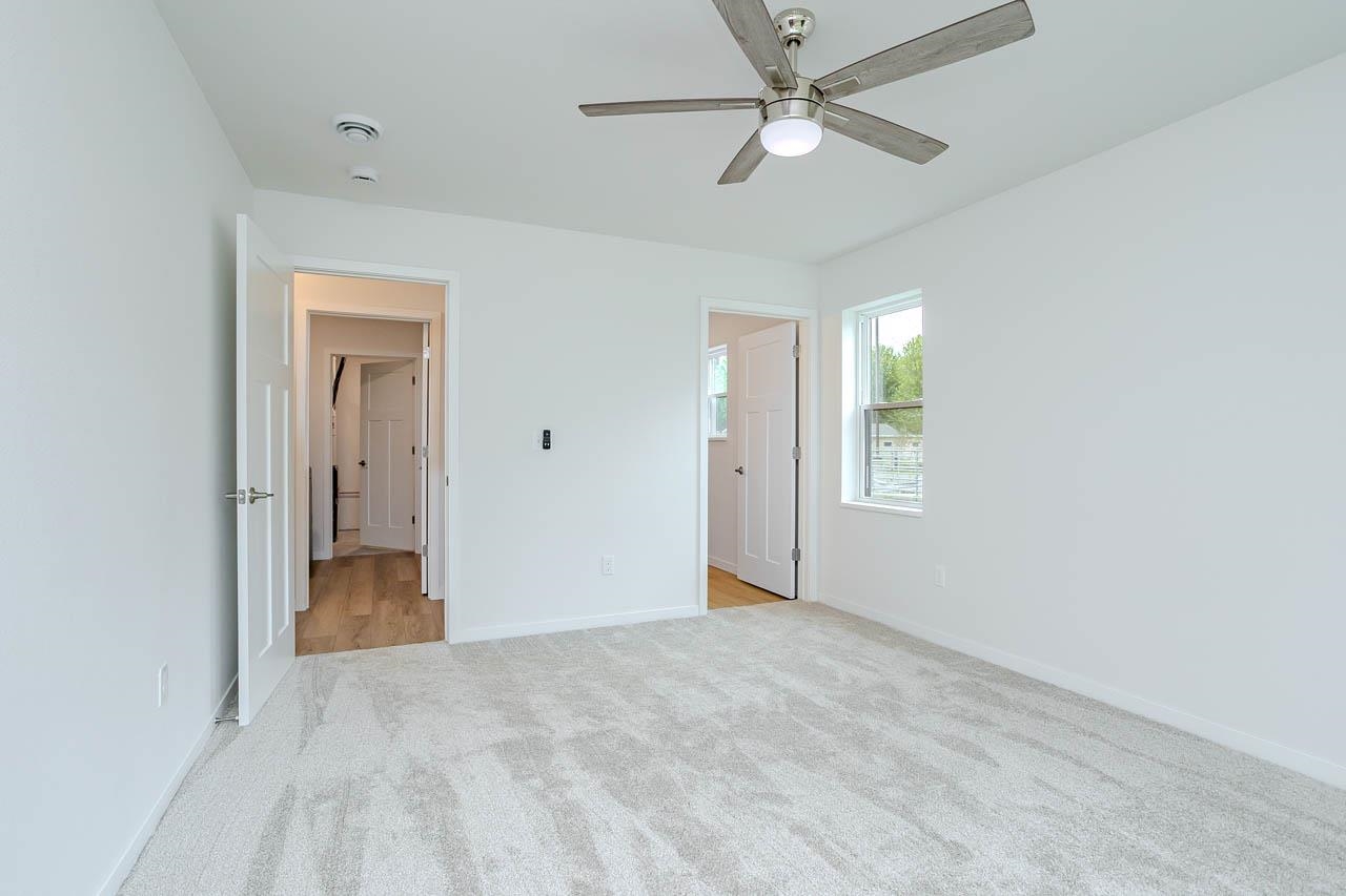 1400 Park Drive Property Photo 22