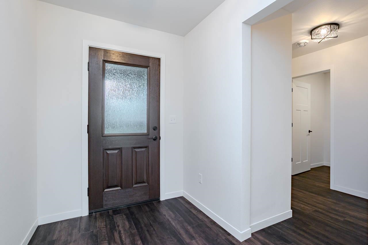 1398 Park Drive Property Photo 3