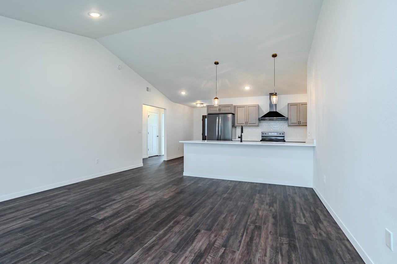 1398 Park Drive Property Photo 14