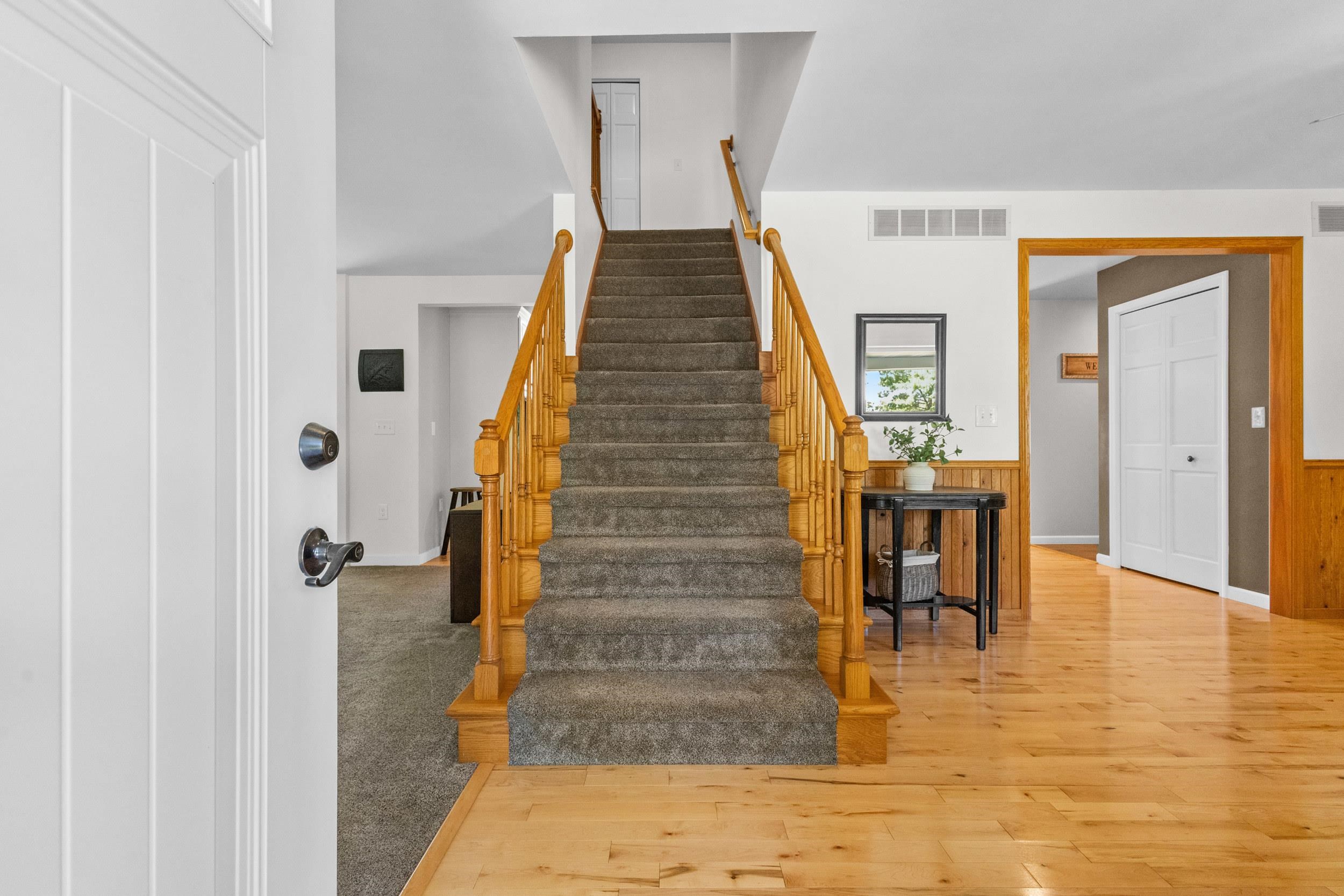7691 Merryland Drive Property Photo 6