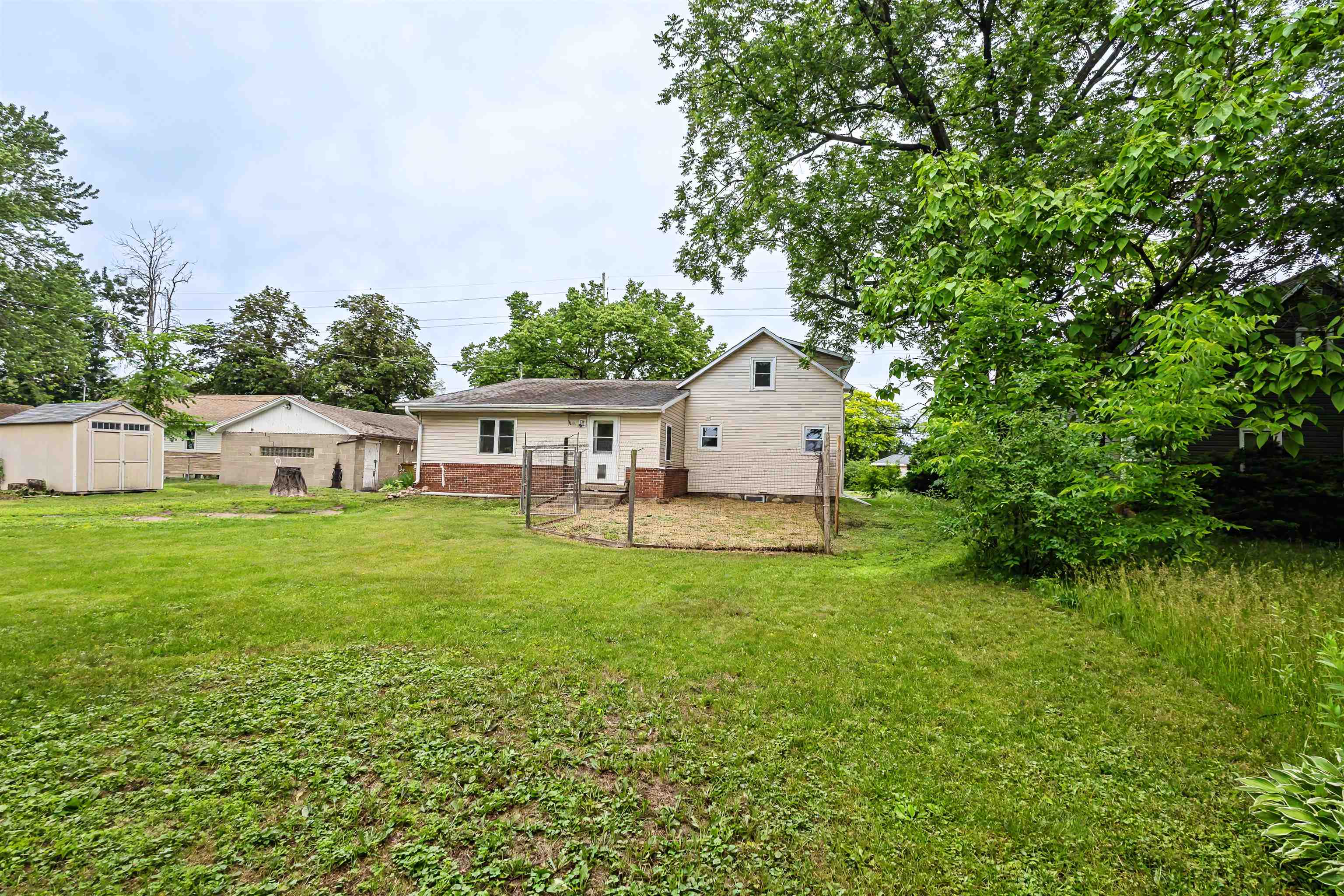 1700 Chestnut Street Property Photo 4