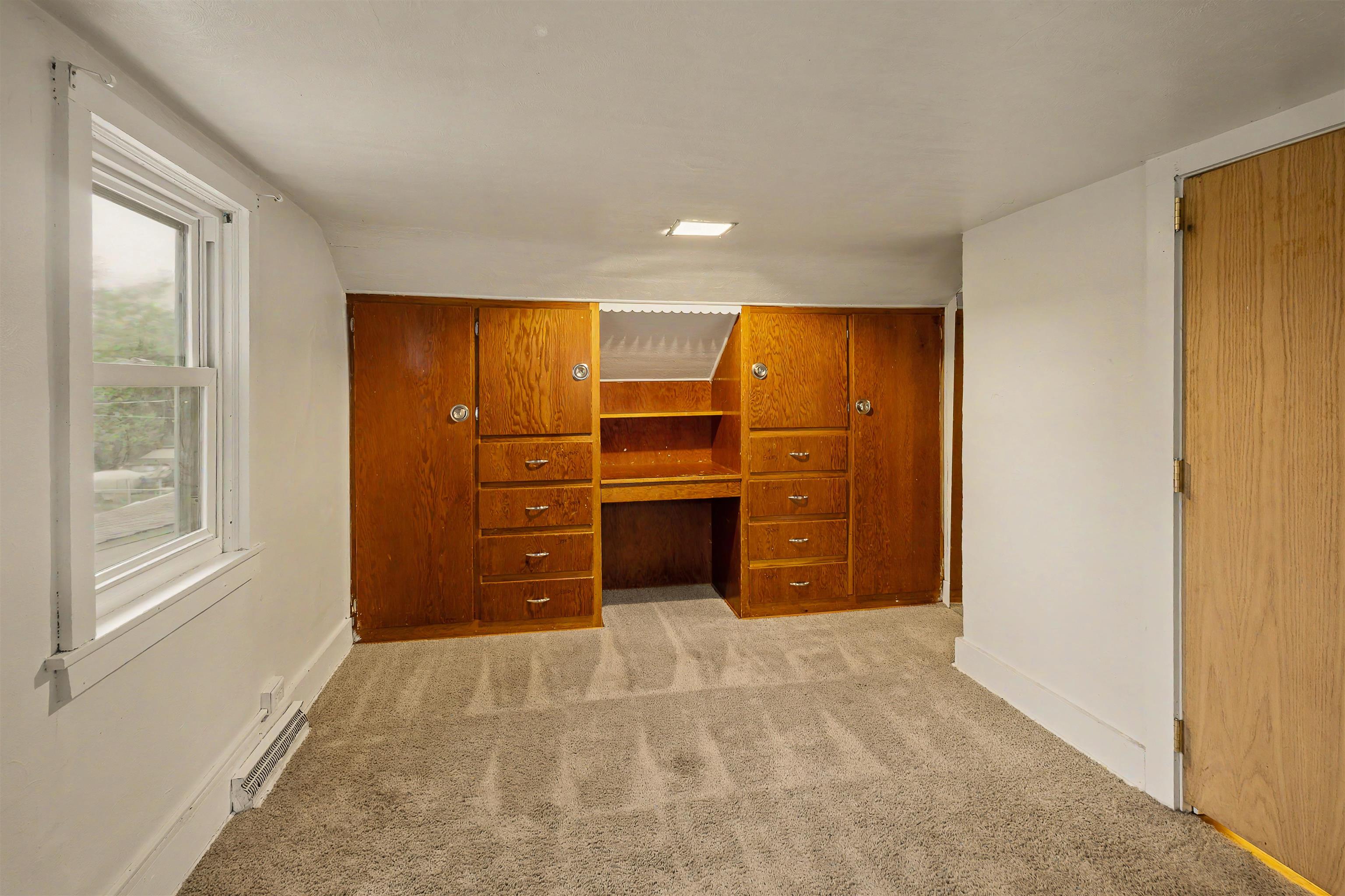 1700 Chestnut Street Property Photo 30