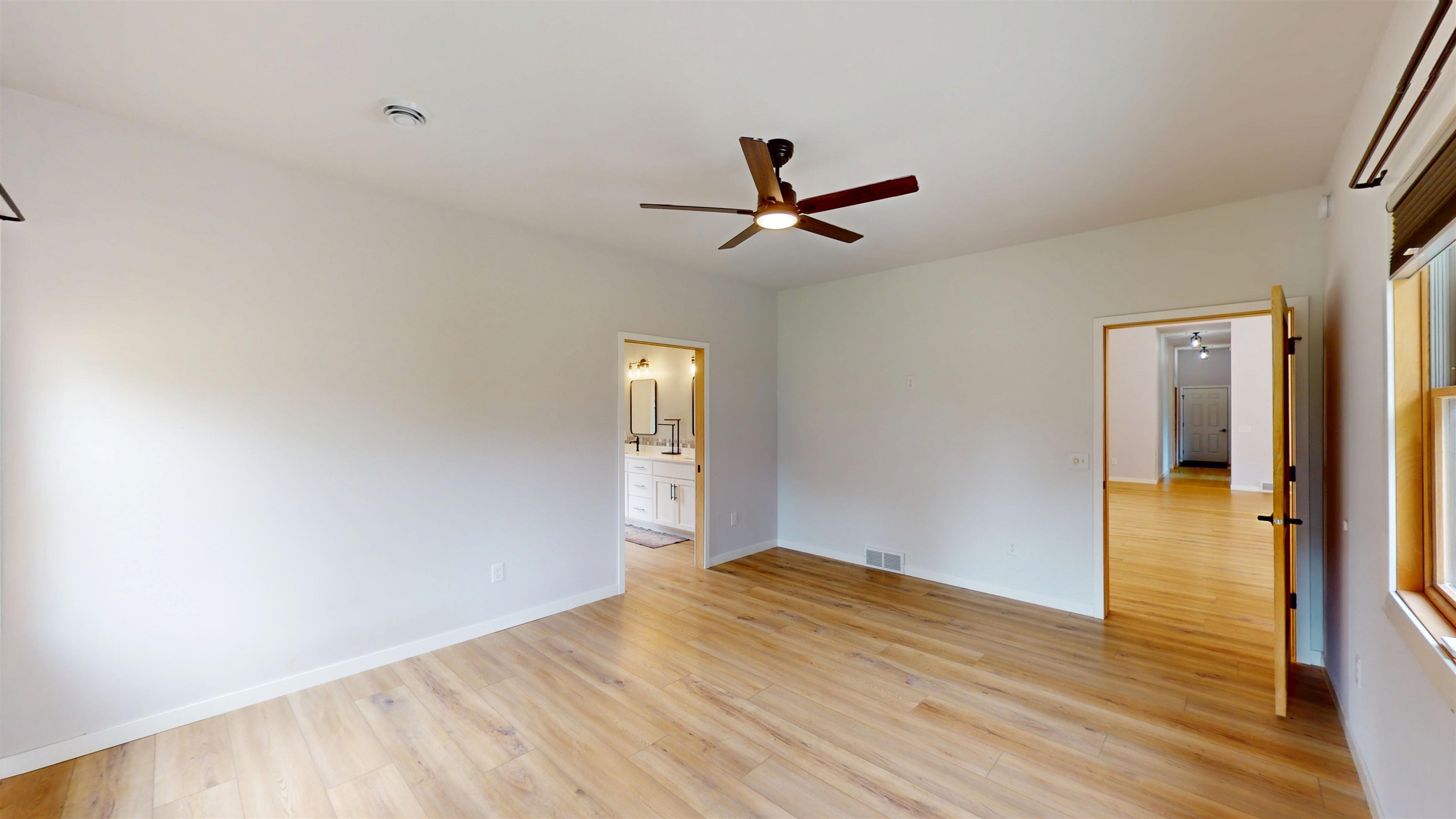 8323 County Road E Property Photo 43