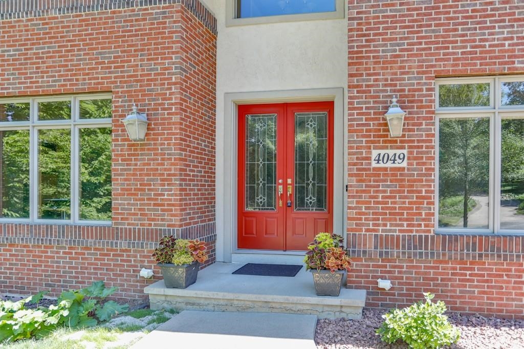 4049 Crestwood Drive Property Photo 7