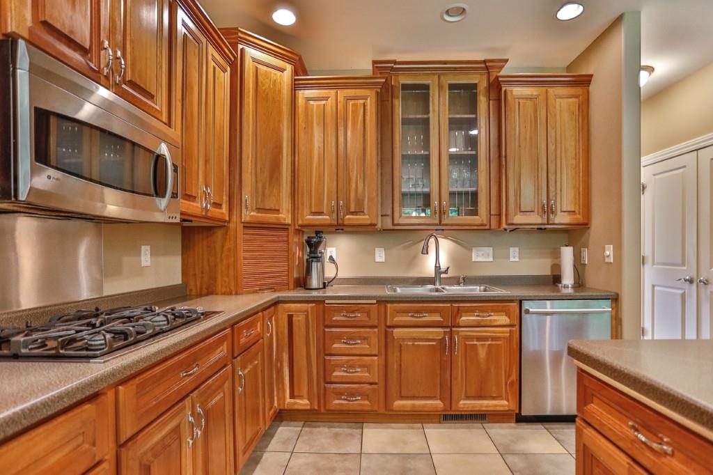 4049 Crestwood Drive Property Photo 24