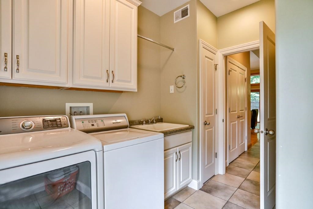 4049 Crestwood Drive Property Photo 26