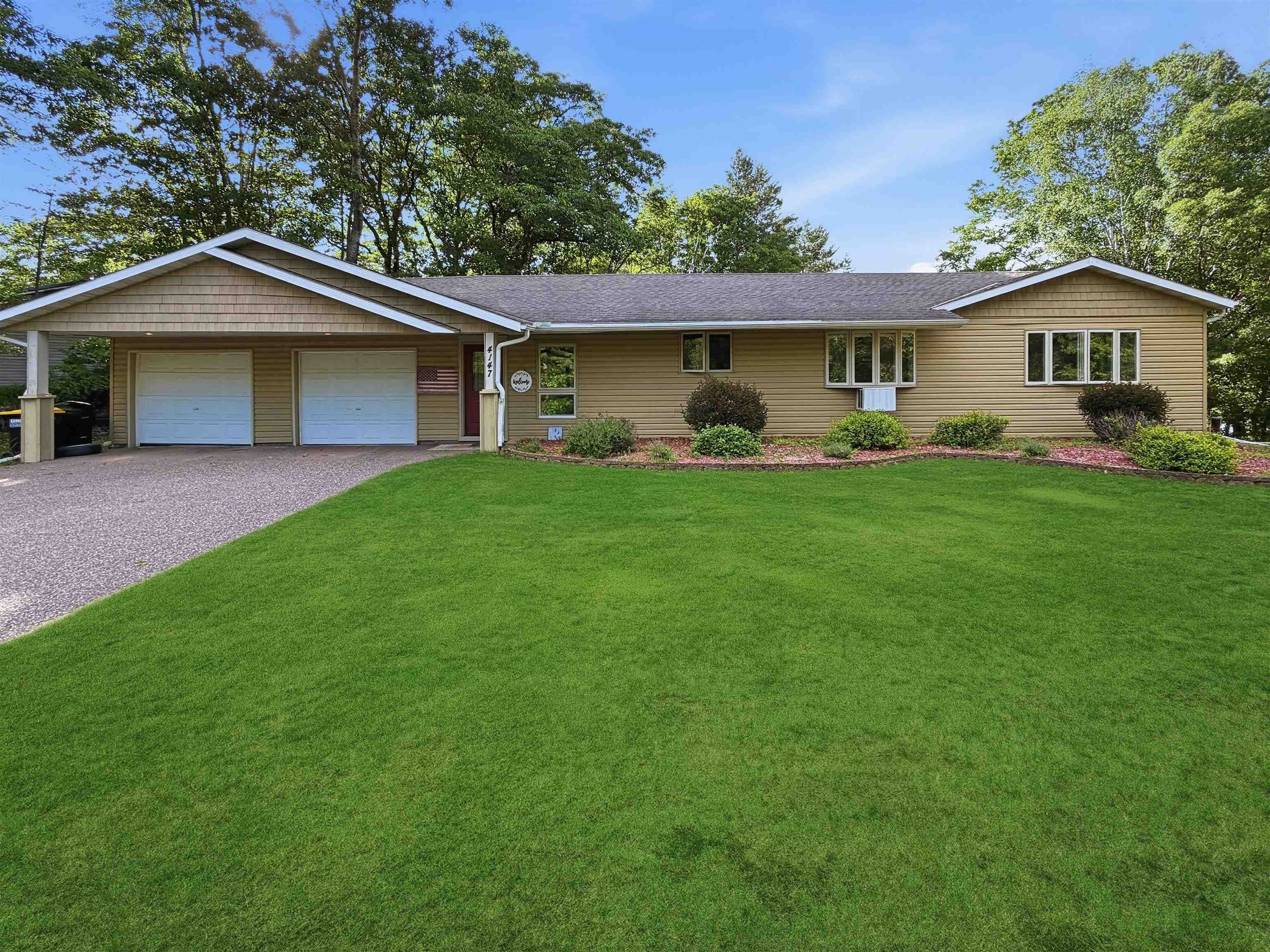 4147 Cth W Property Photo 1
