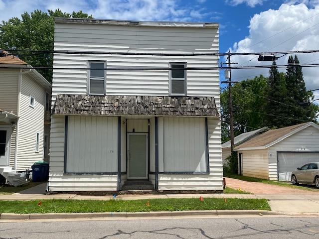 711 PROSPECT AVENUE Property Photo 1