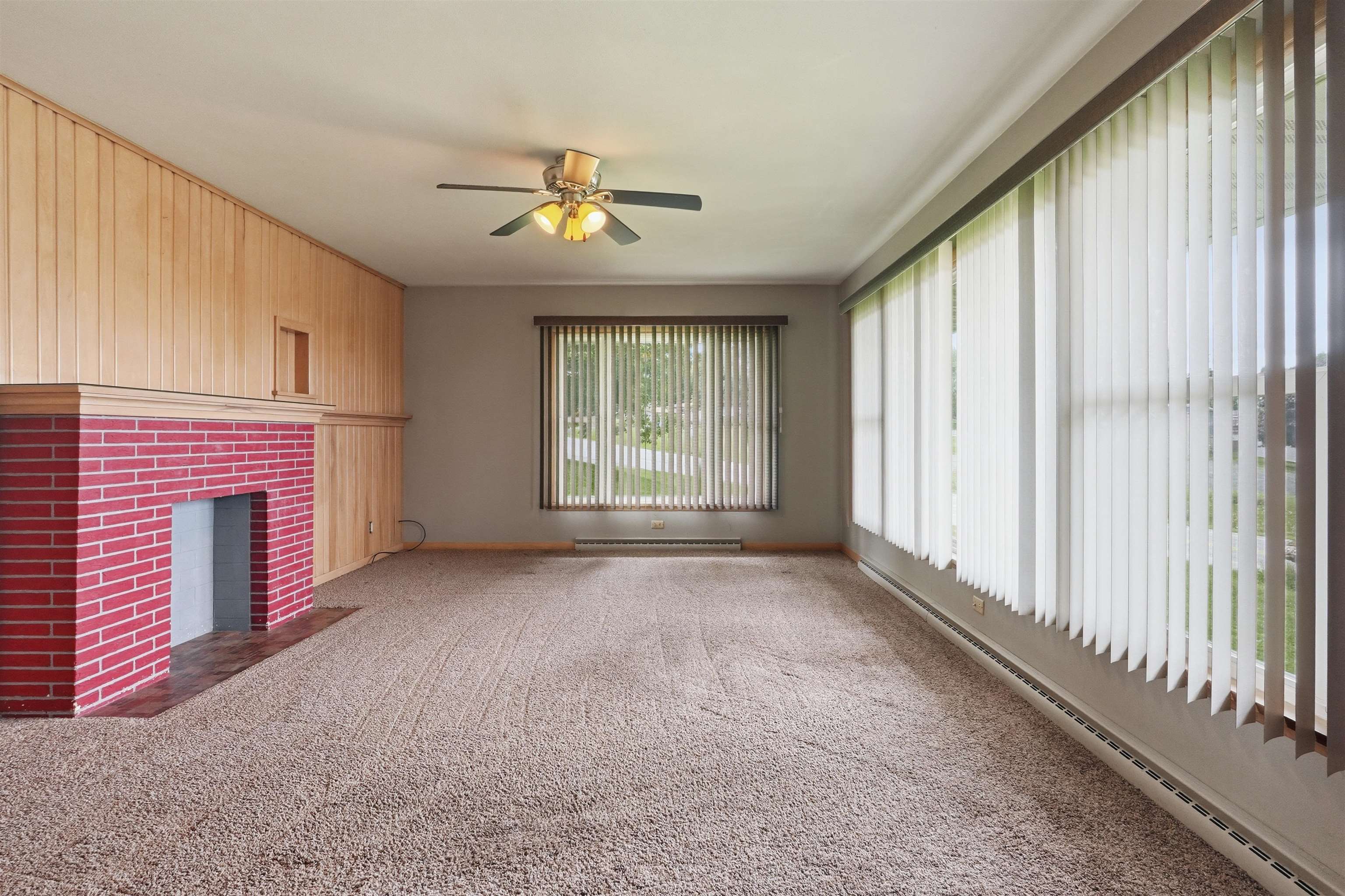 609 8th Street Property Photo 4