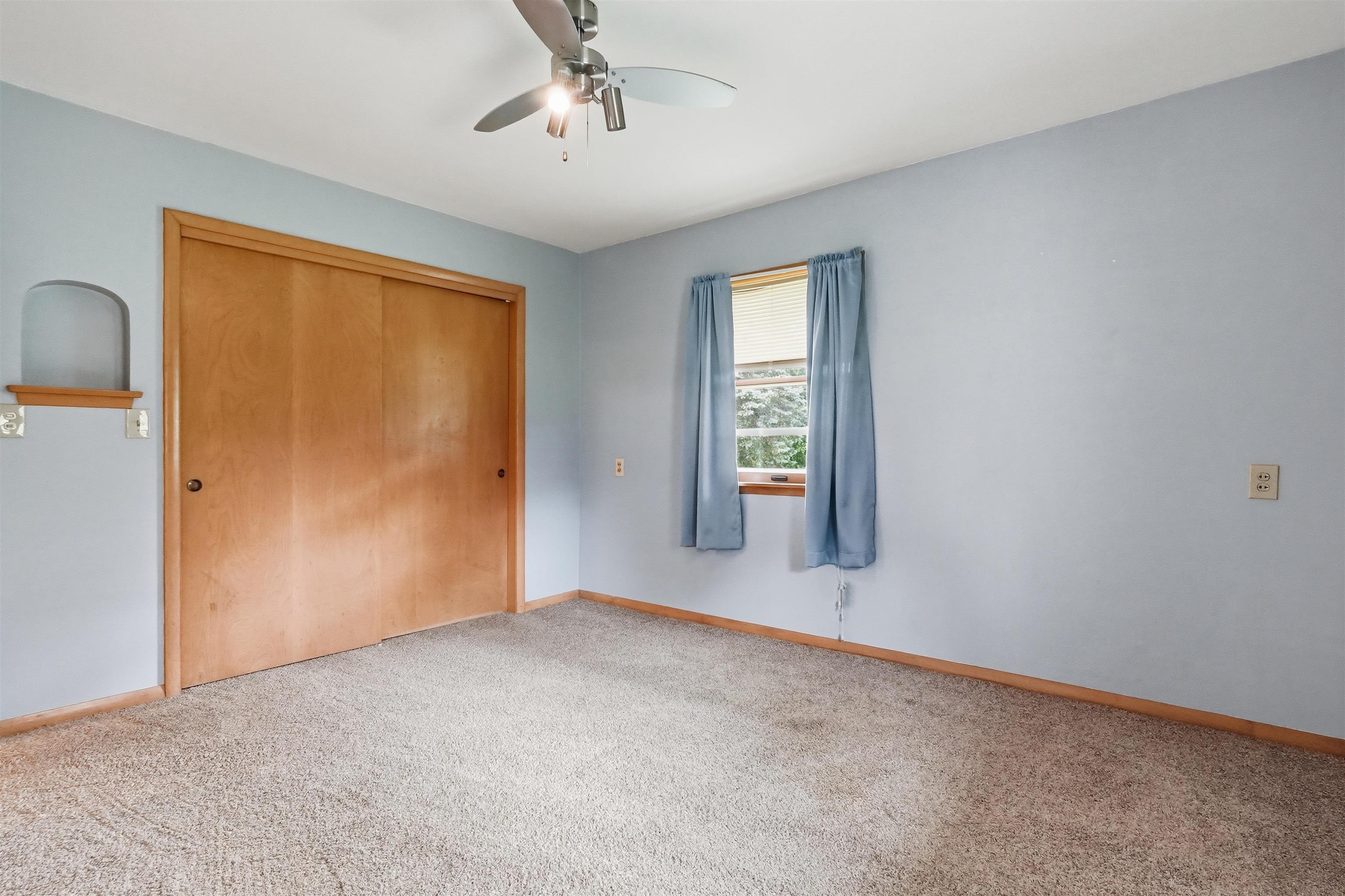 609 8th Street Property Photo 5