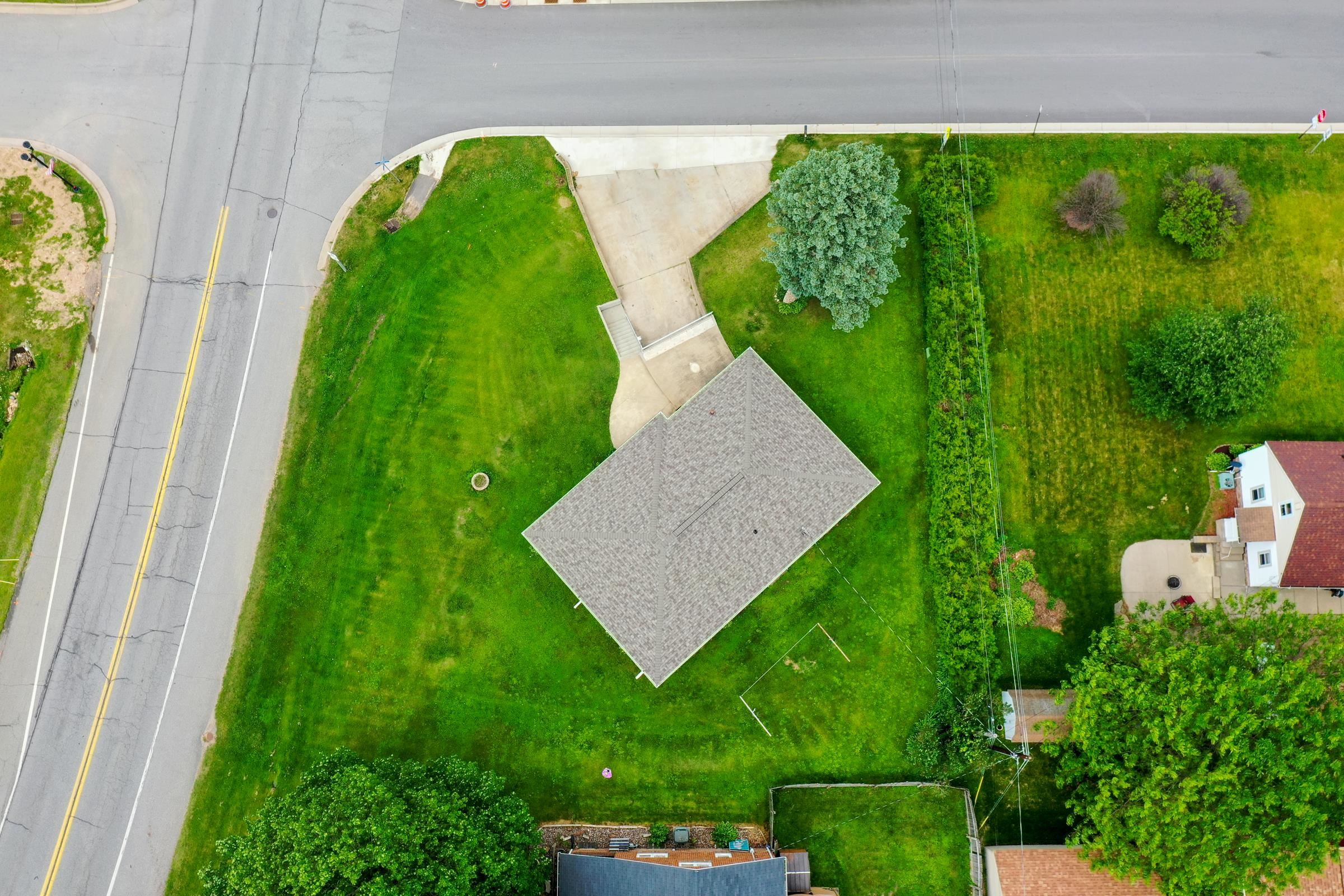609 8th Street Property Photo 9