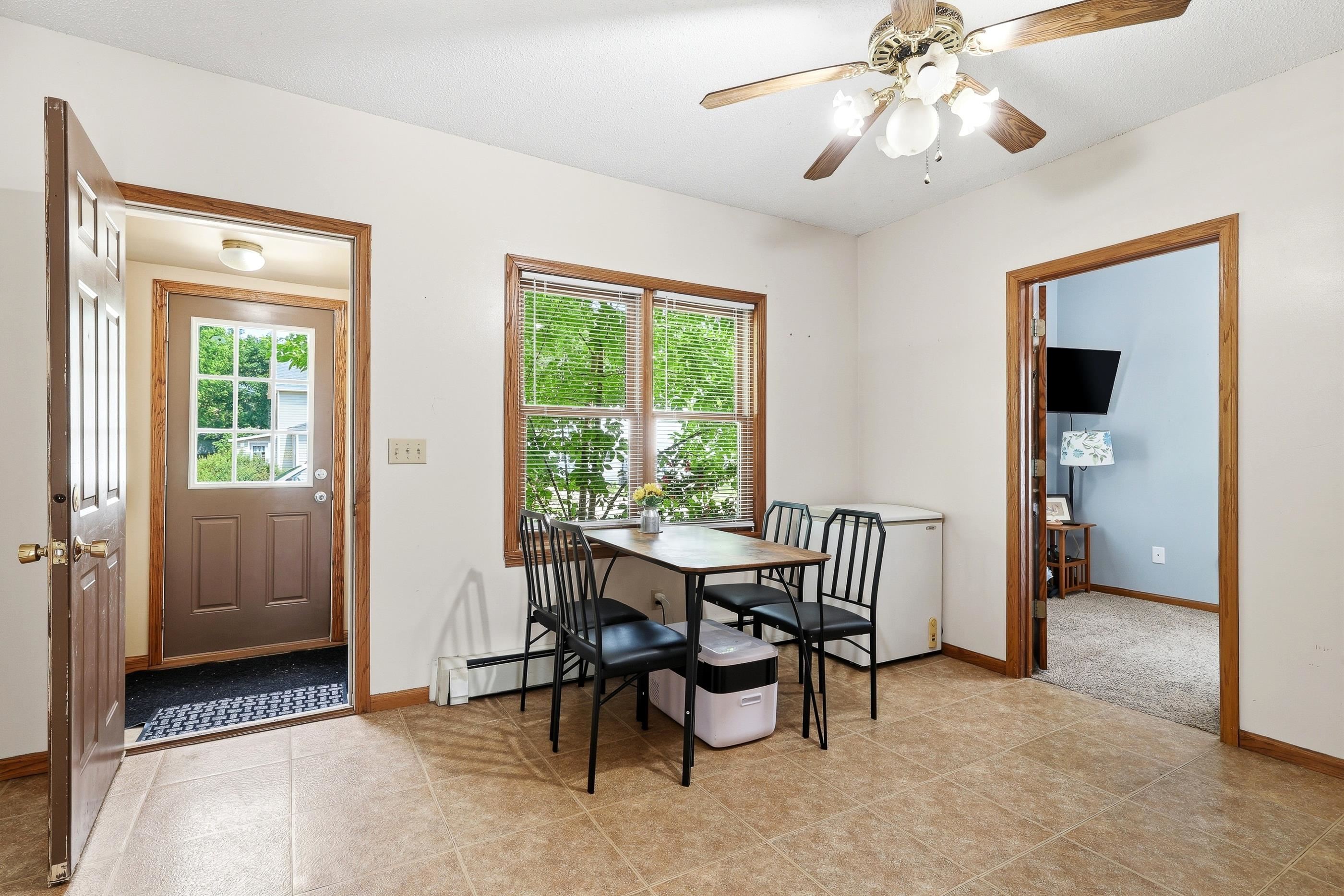 1932 Prairie Street Property Photo 5