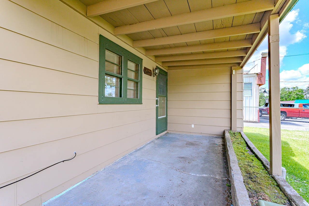 1503 Neupert Avenue Property Photo 26