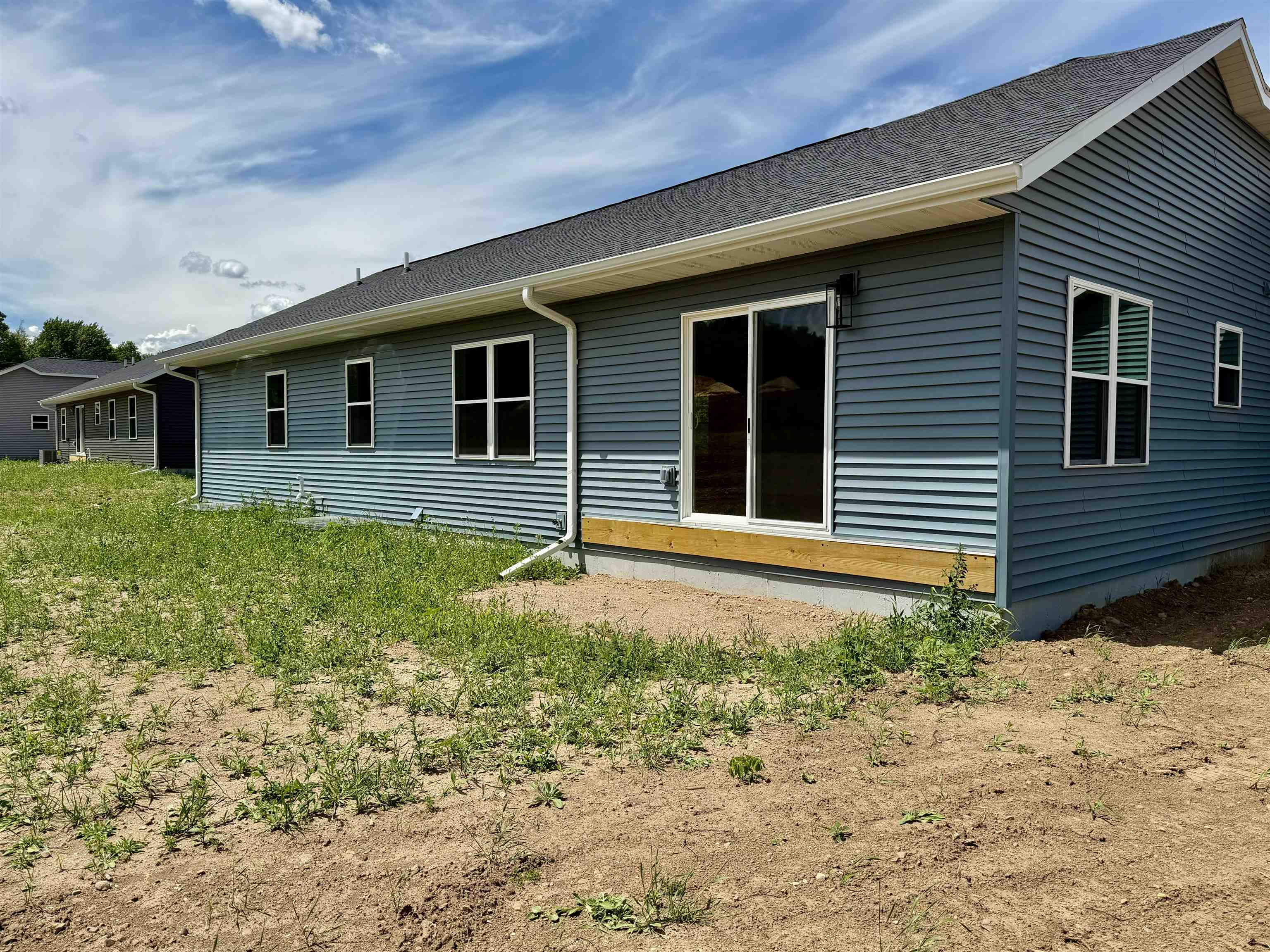 1347 Knapp Street Property Photo 45