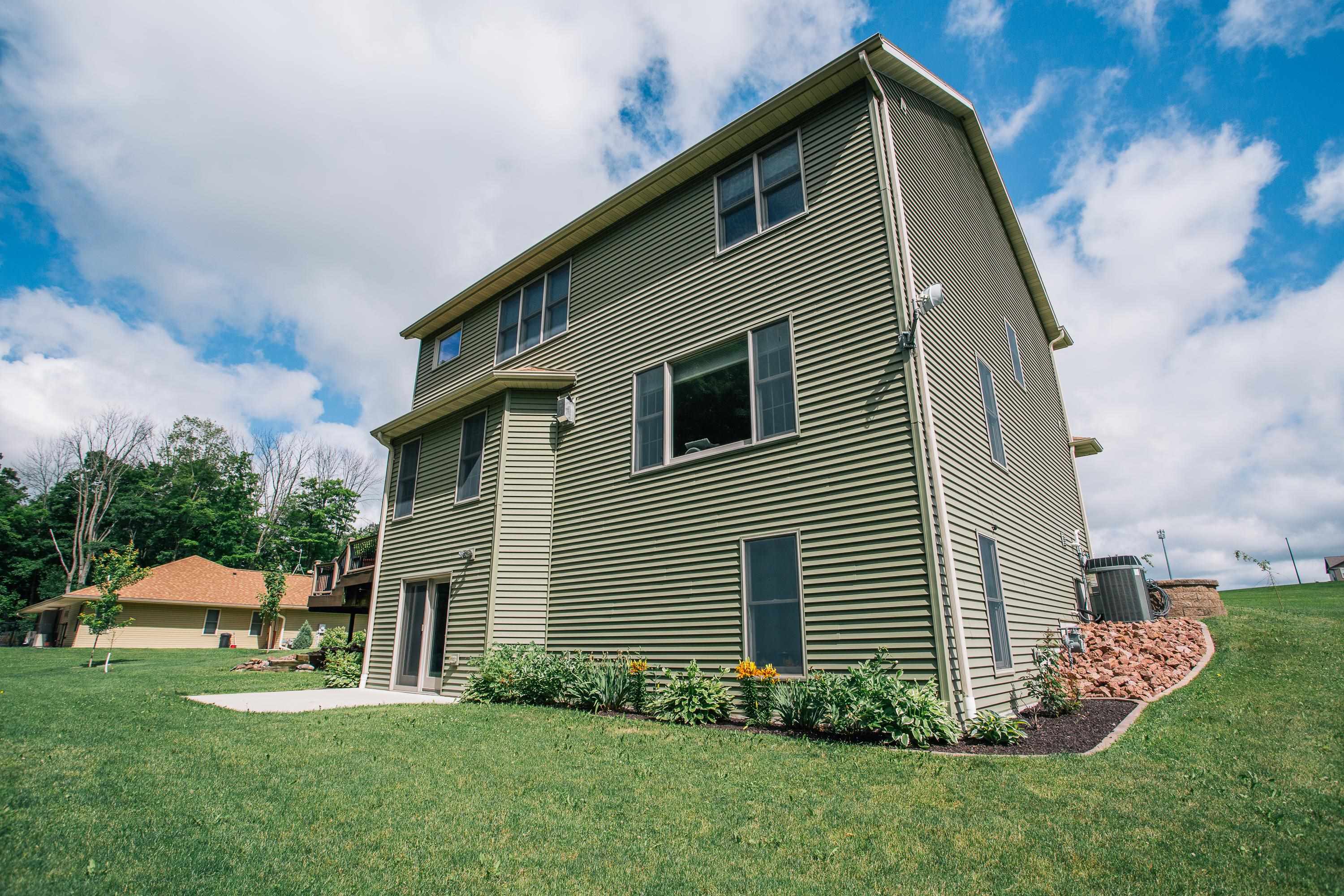 1022 Sand Lane Property Photo 7
