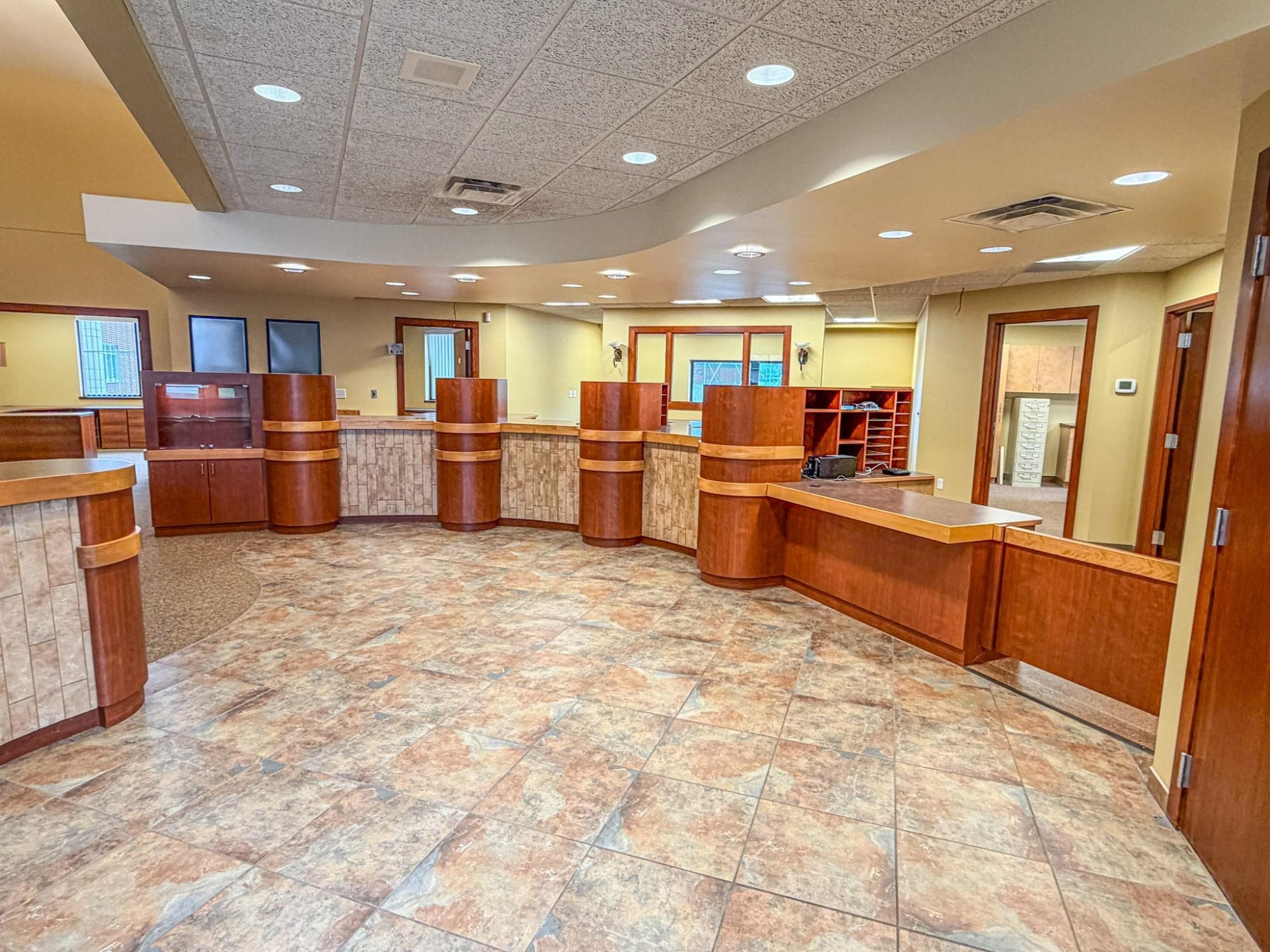 1125 Town Street Property Photo 11