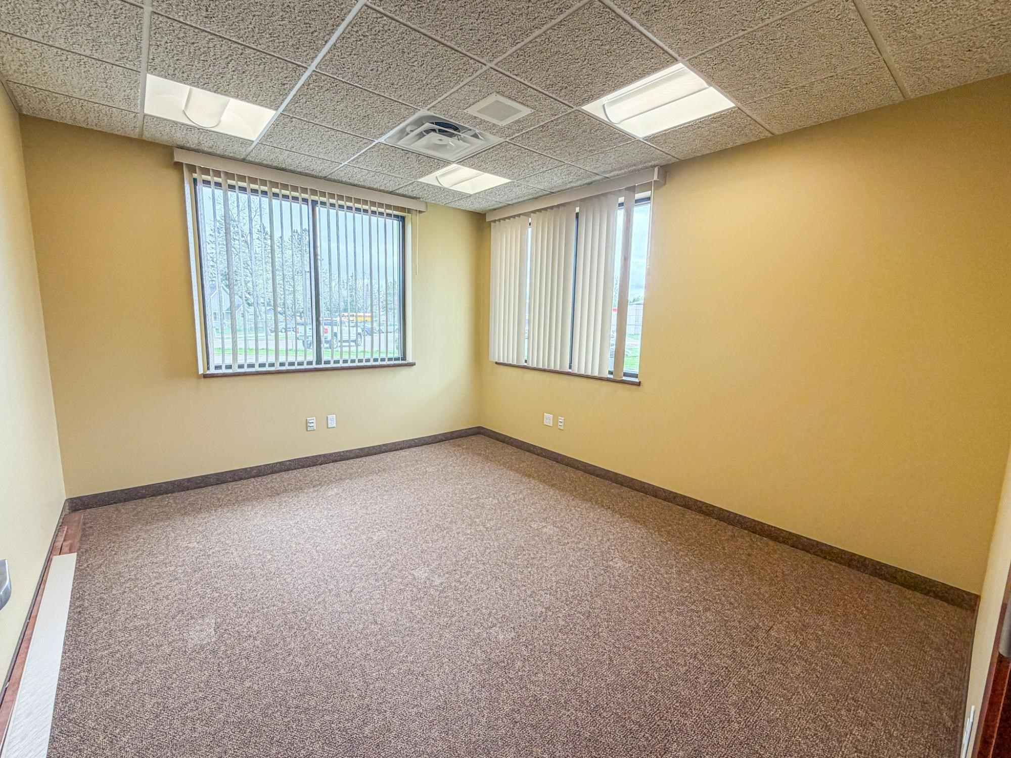 1125 Town Street Property Photo 26