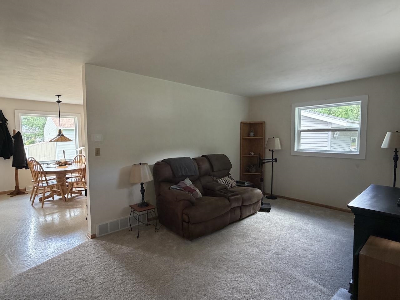 156979 Schroeder Drive Property Photo 3