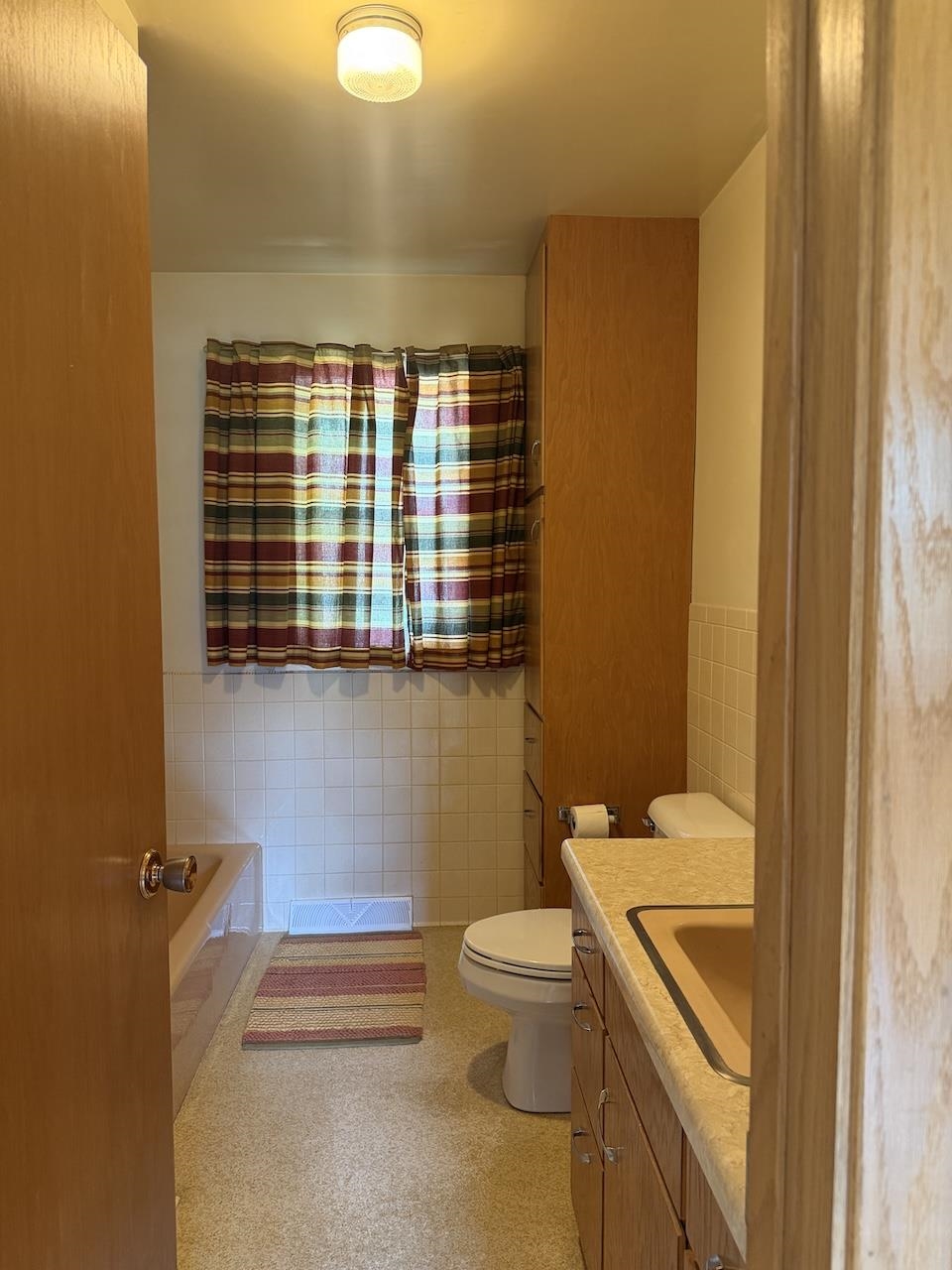 156979 Schroeder Drive Property Photo 8