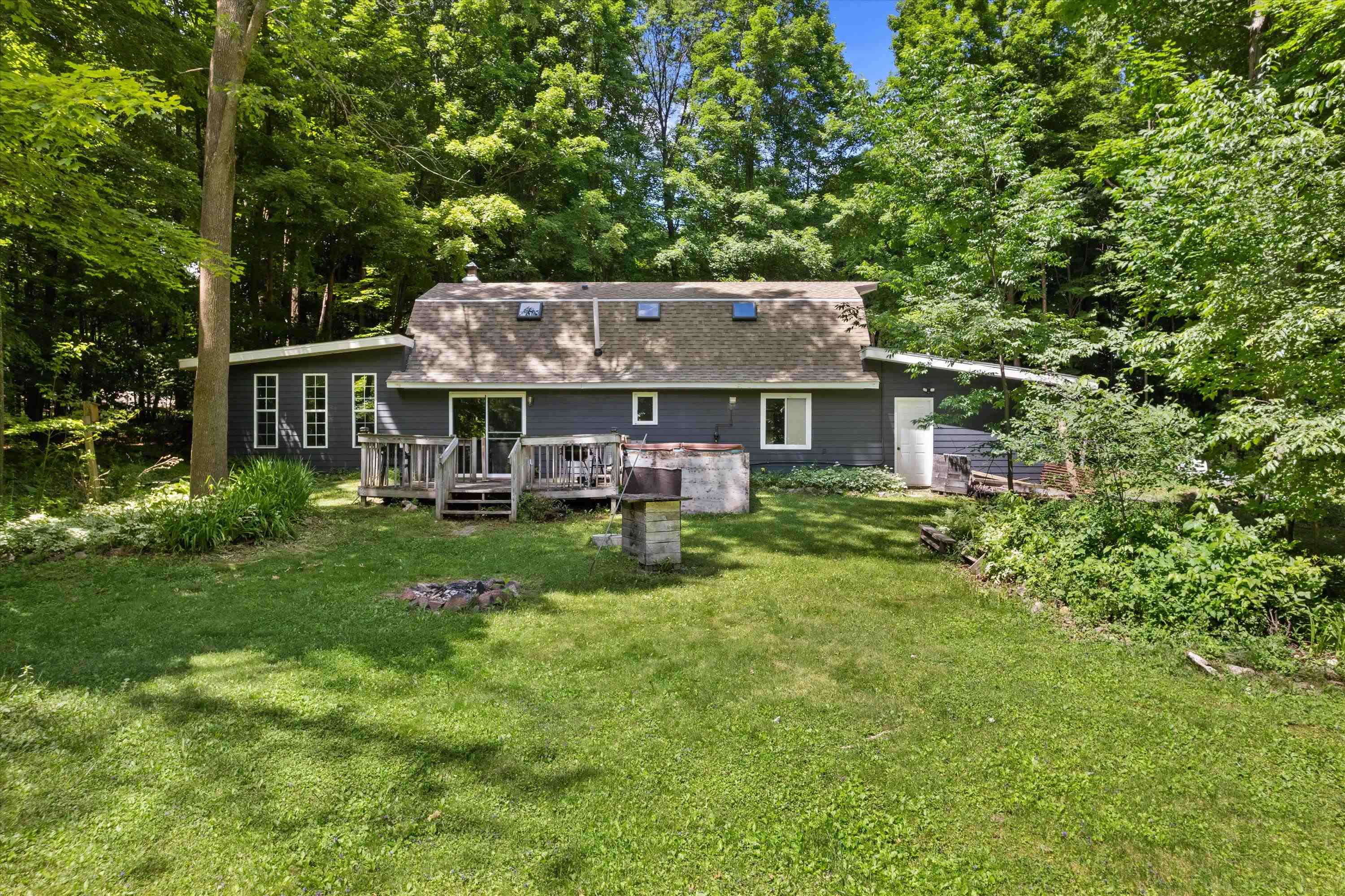 157245 Batten Drive Property Photo 23