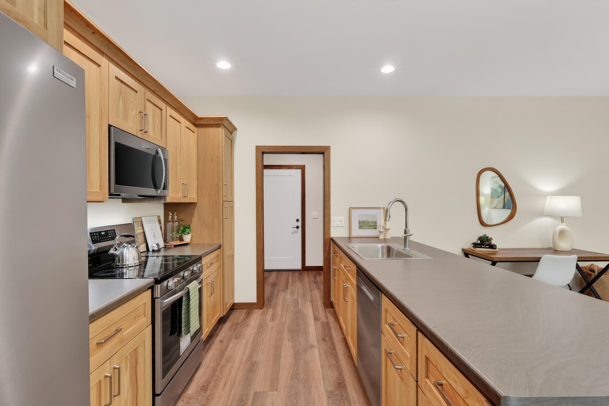 3306 Bennington Court Property Photo 18