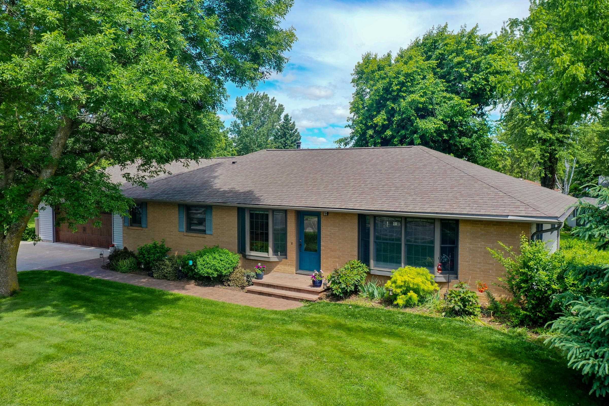 206 W Cedar Street Property Photo 1