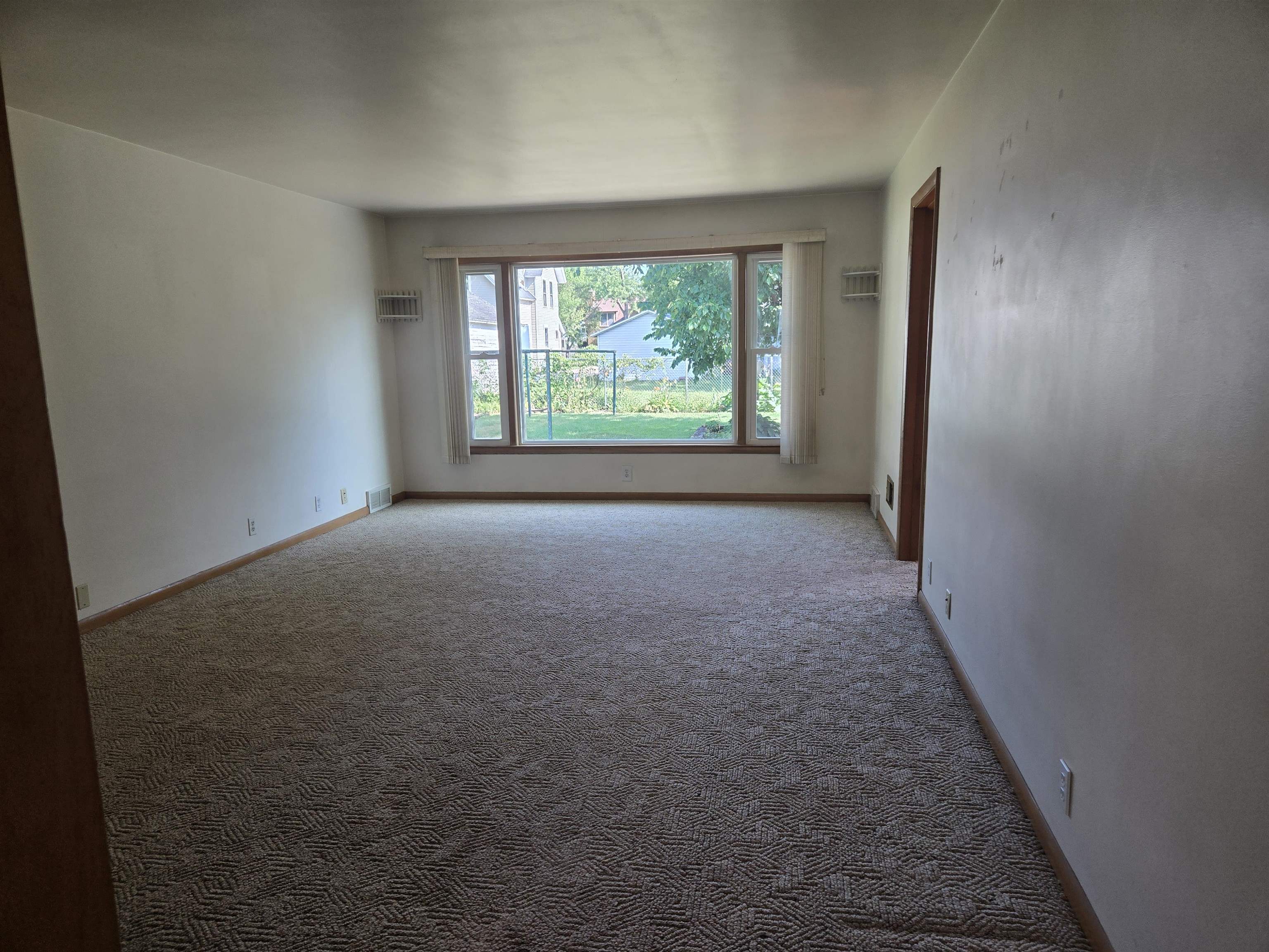 1724 Mc Culloch Street Property Photo 5