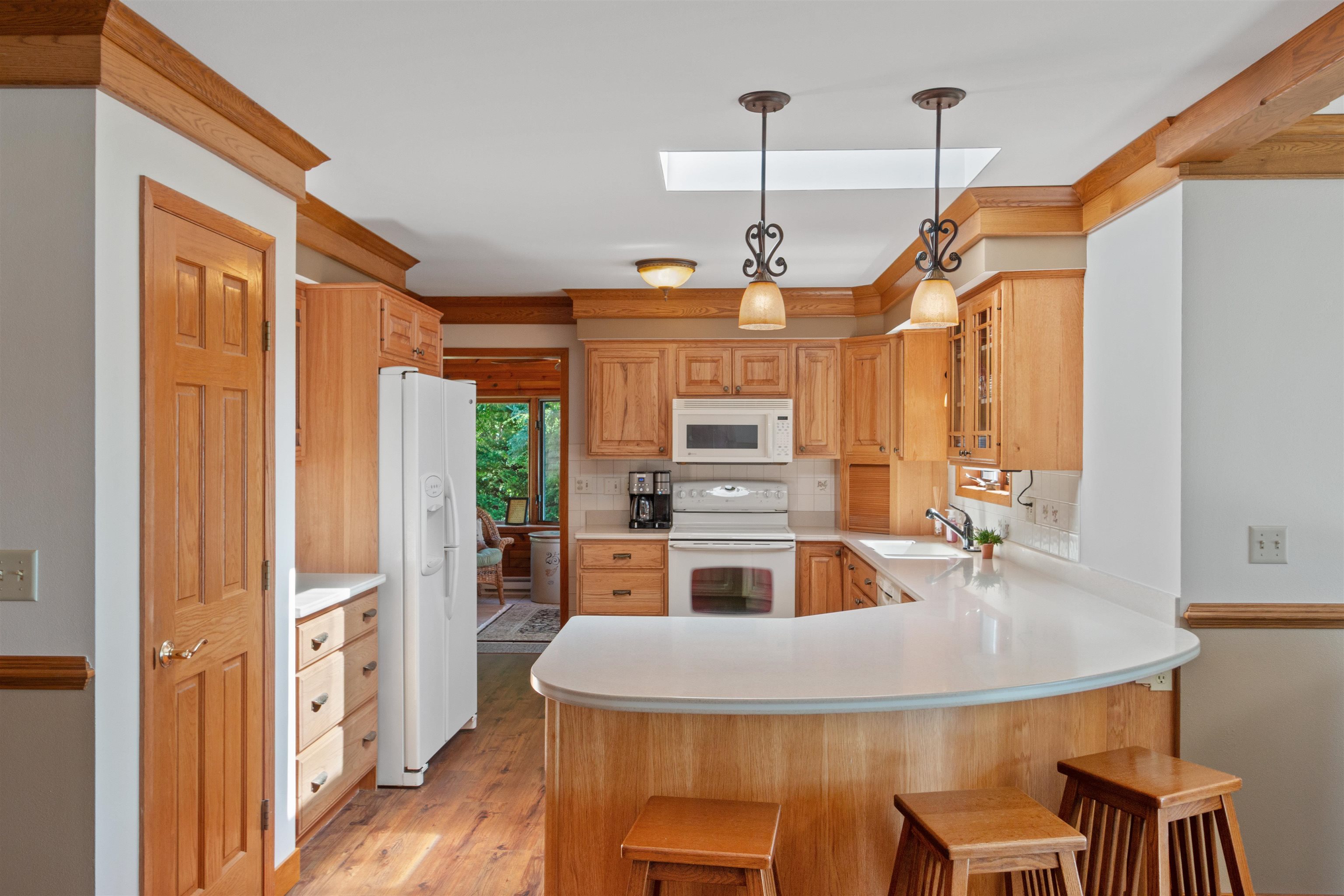 202347 Dubay Drive Property Photo 8