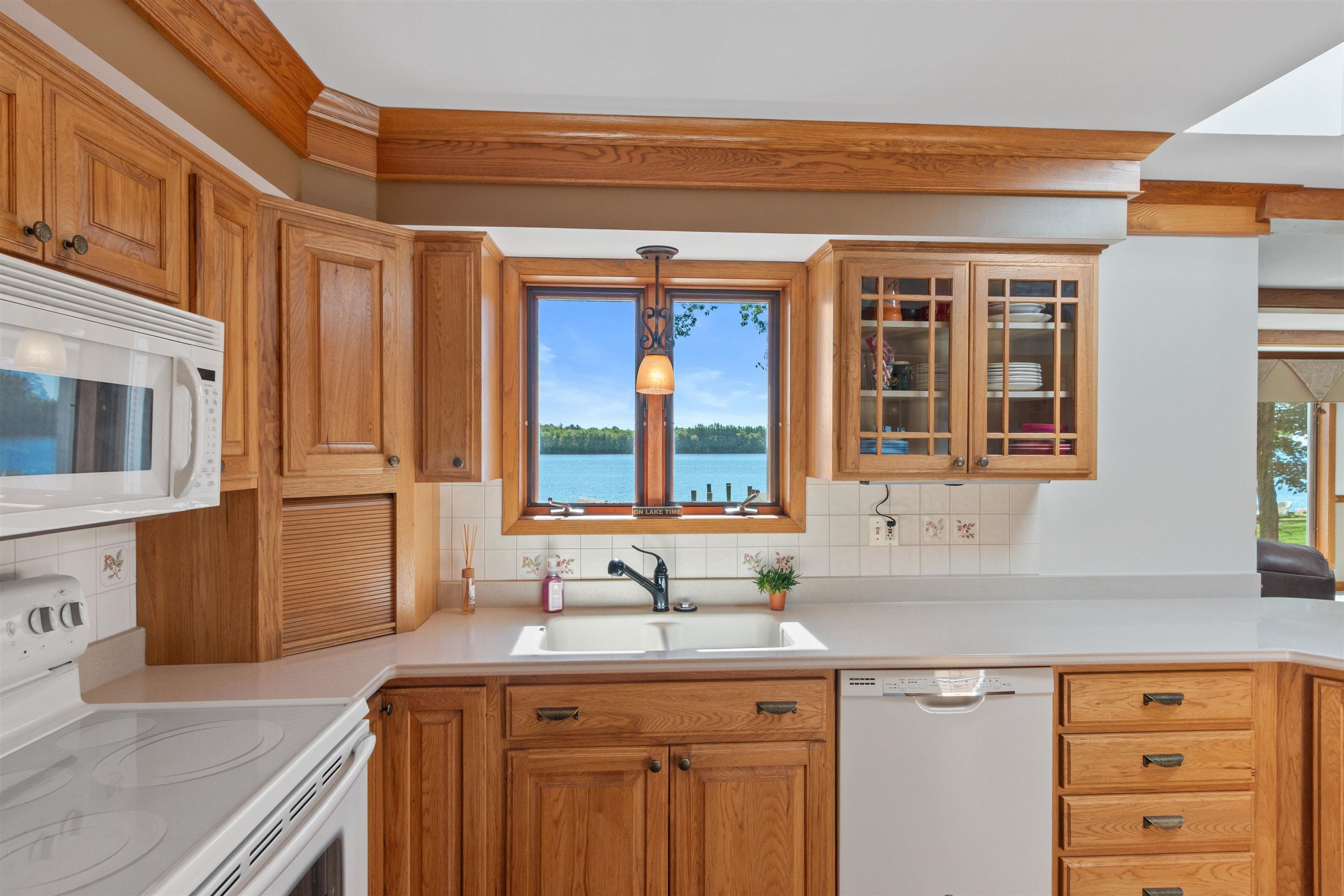 202347 Dubay Drive Property Photo 11
