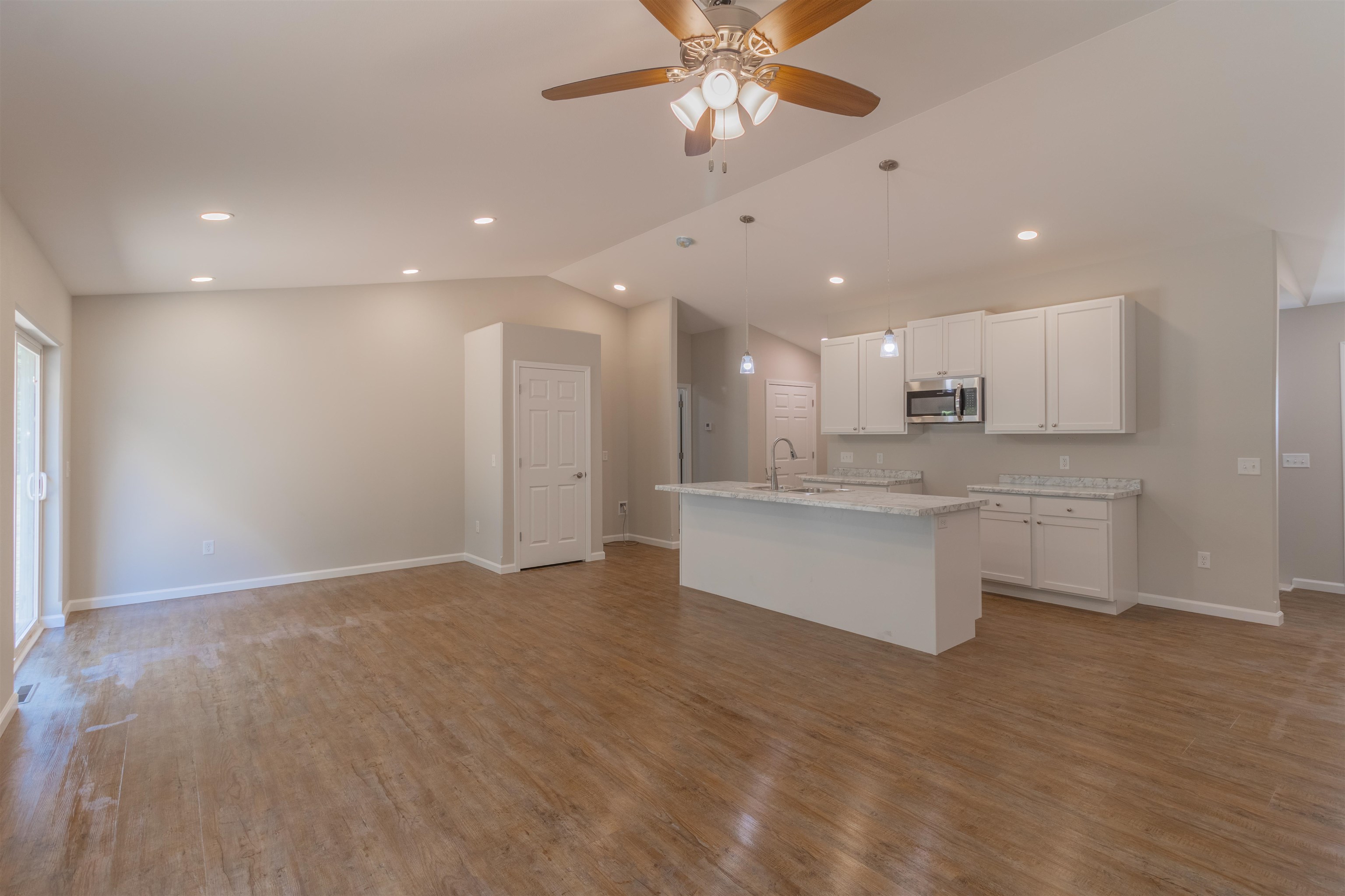 5526 Forest Creek Road Property Photo 5