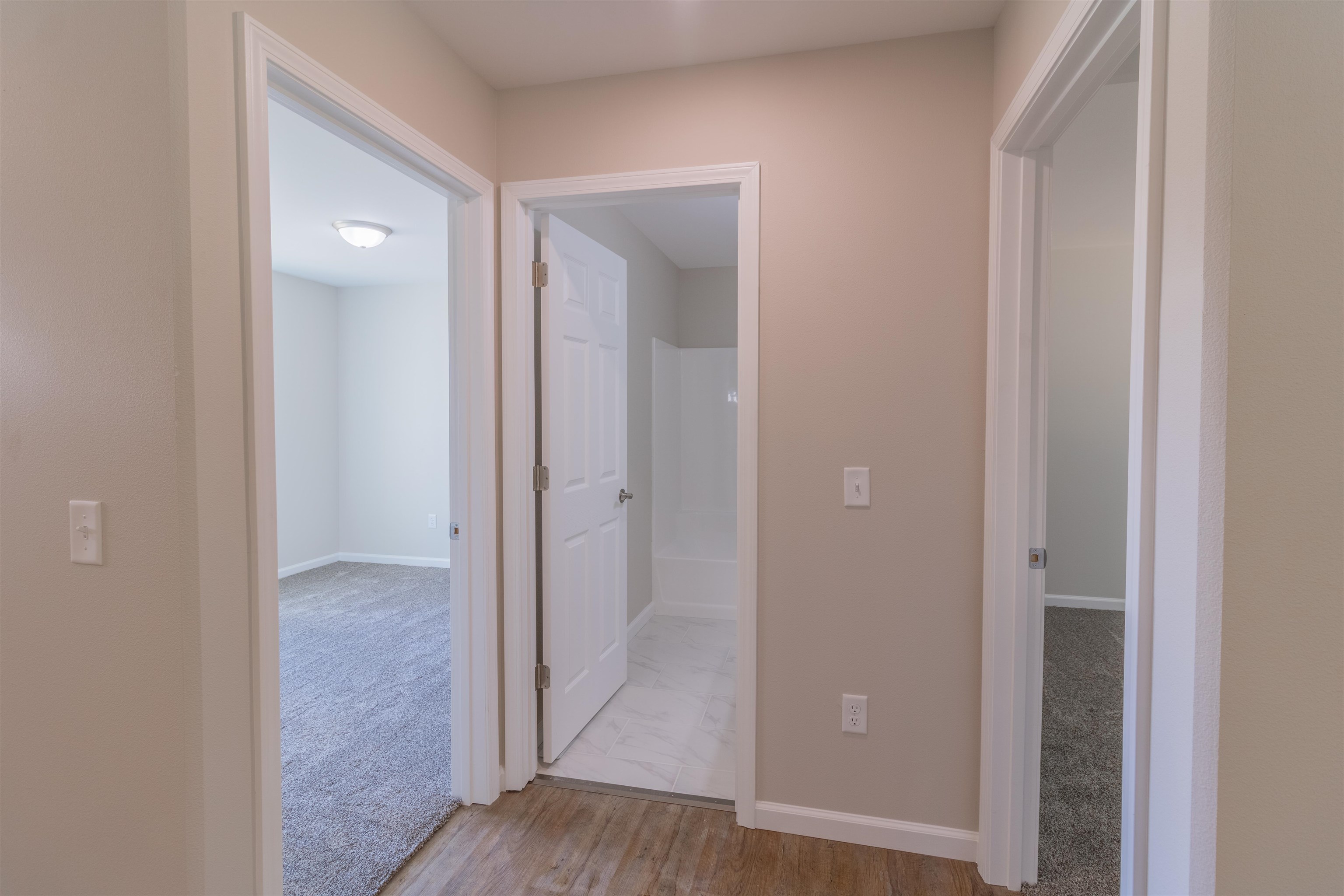 5526 Forest Creek Road Property Photo 15