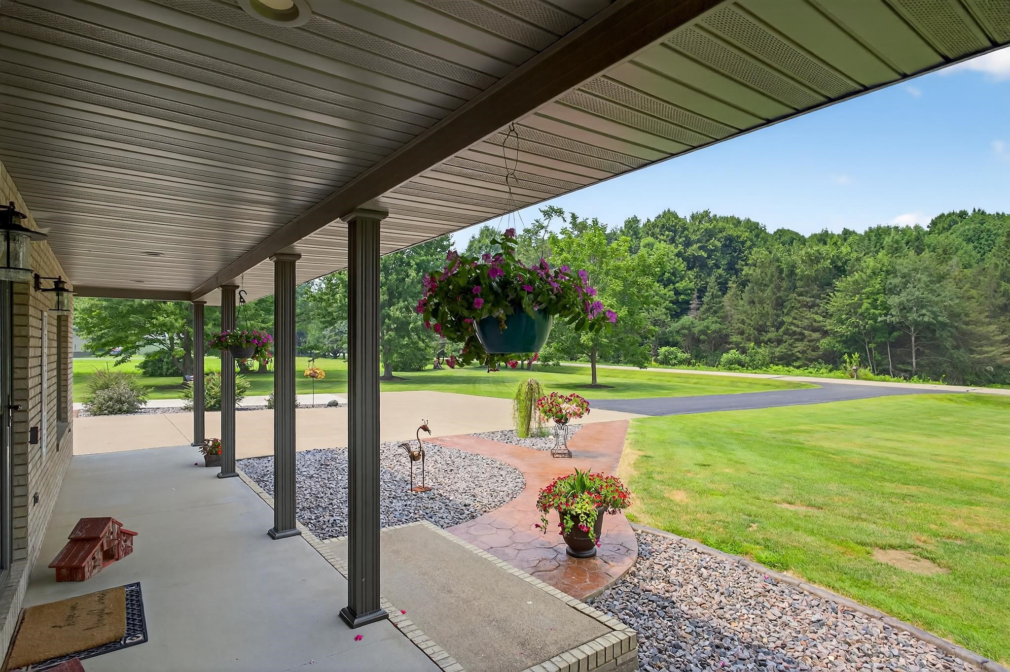 5087 Yellowstone Drive Property Photo 16