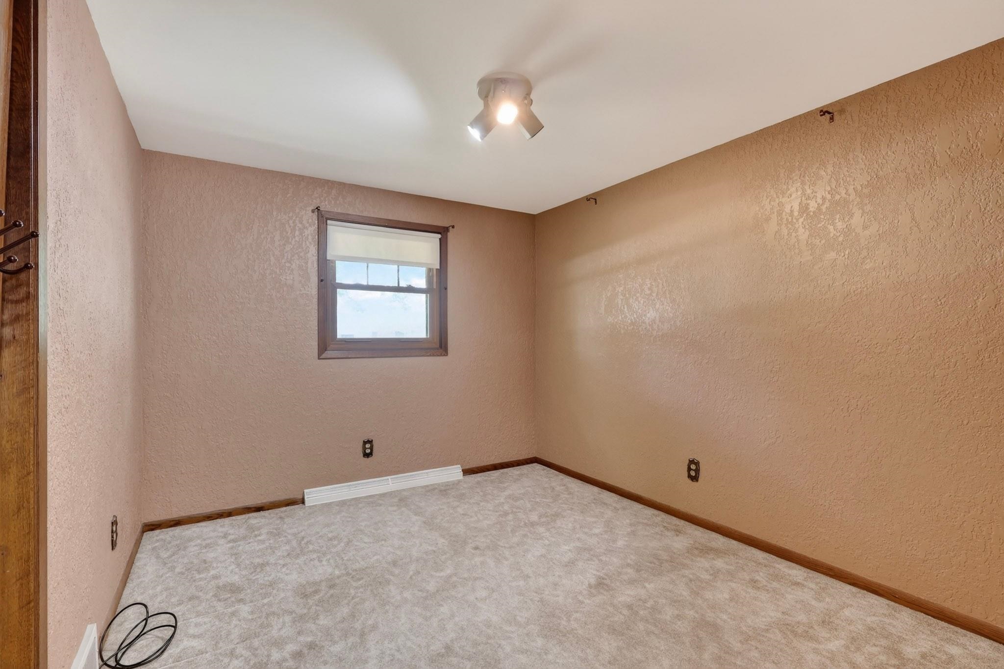 1060 Lakewood Lane Property Photo 24