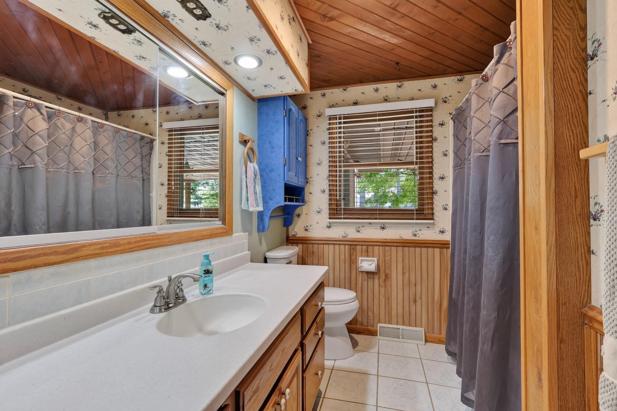 1060 Lakewood Lane Property Photo 25