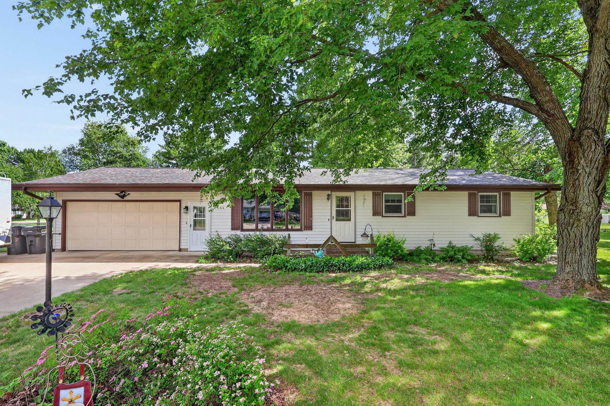 1060 Lakewood Lane Property Photo 42