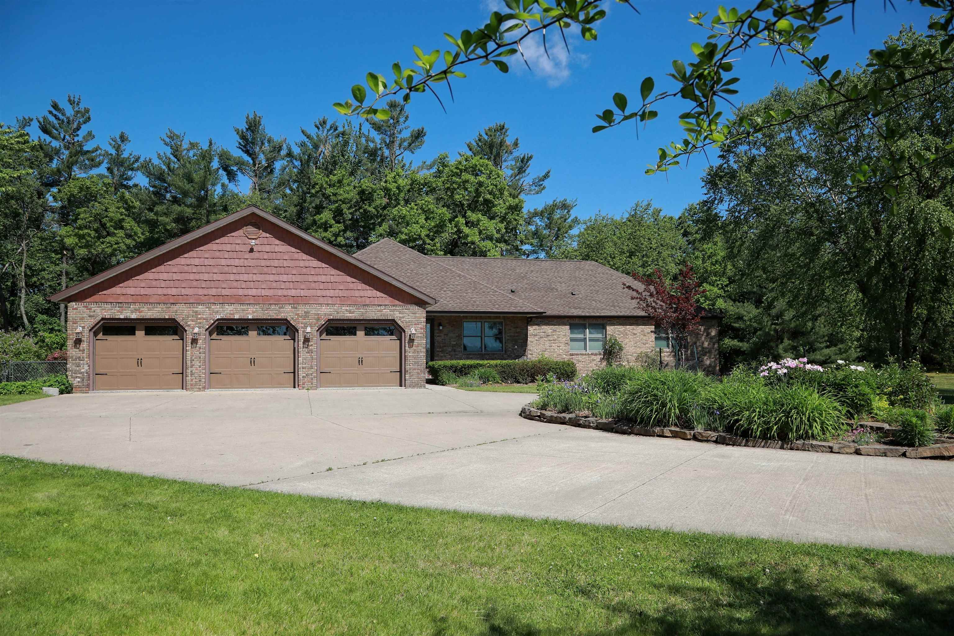 1424 Oxbow Road Property Photo 1