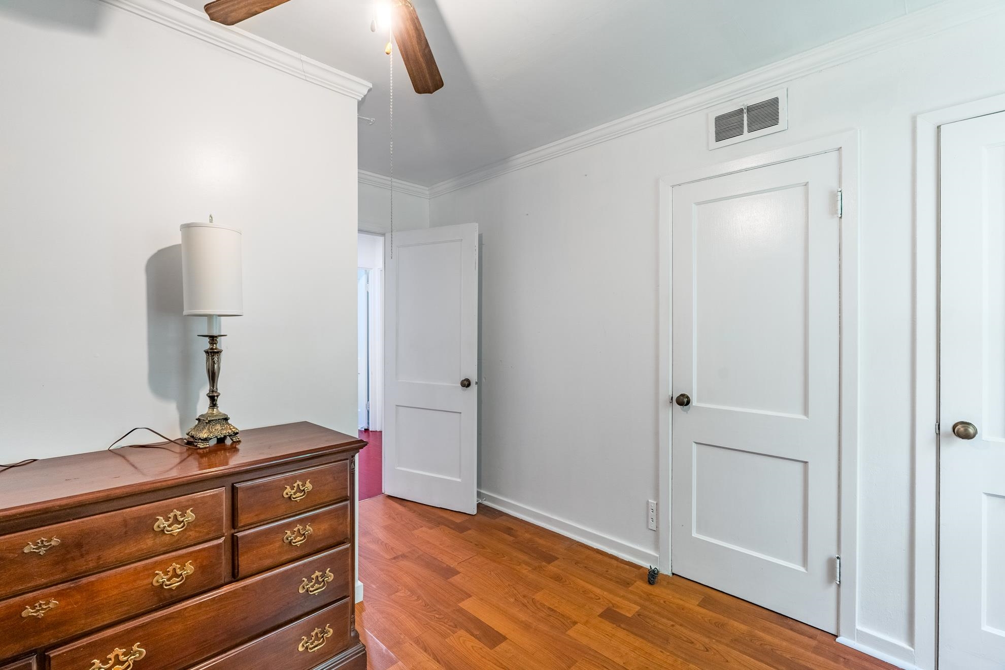 1305 Steuben Street Property Photo 28