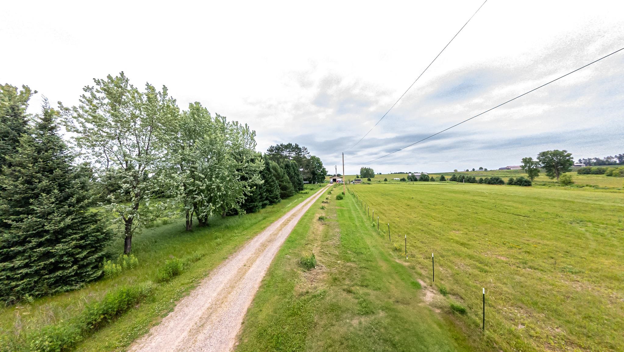 N1824 Rangeline Road Property Photo 1