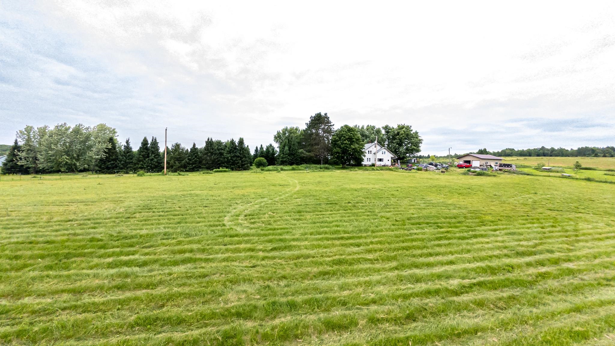 N1824 Rangeline Road Property Photo 4